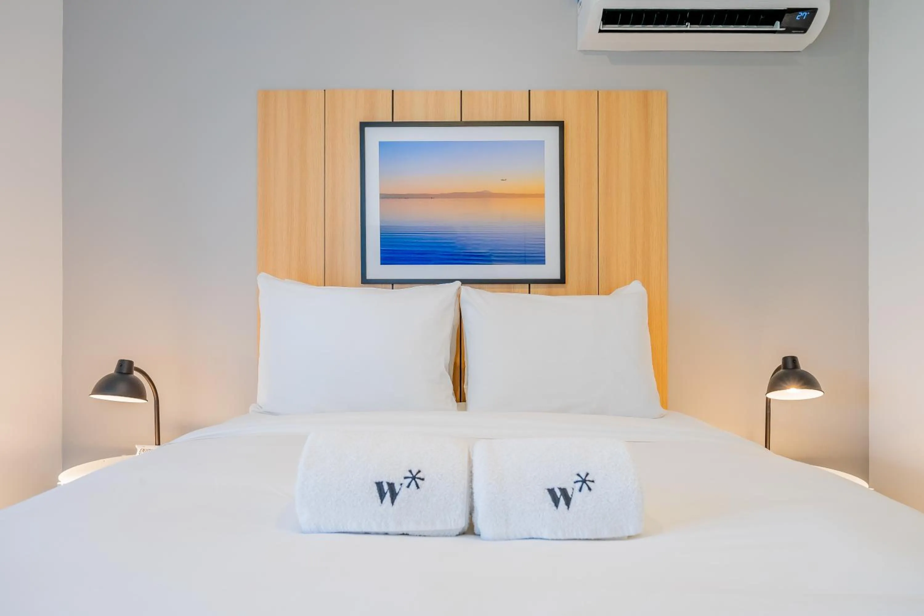 Bedroom, Bed in Wynwood House San Francisco