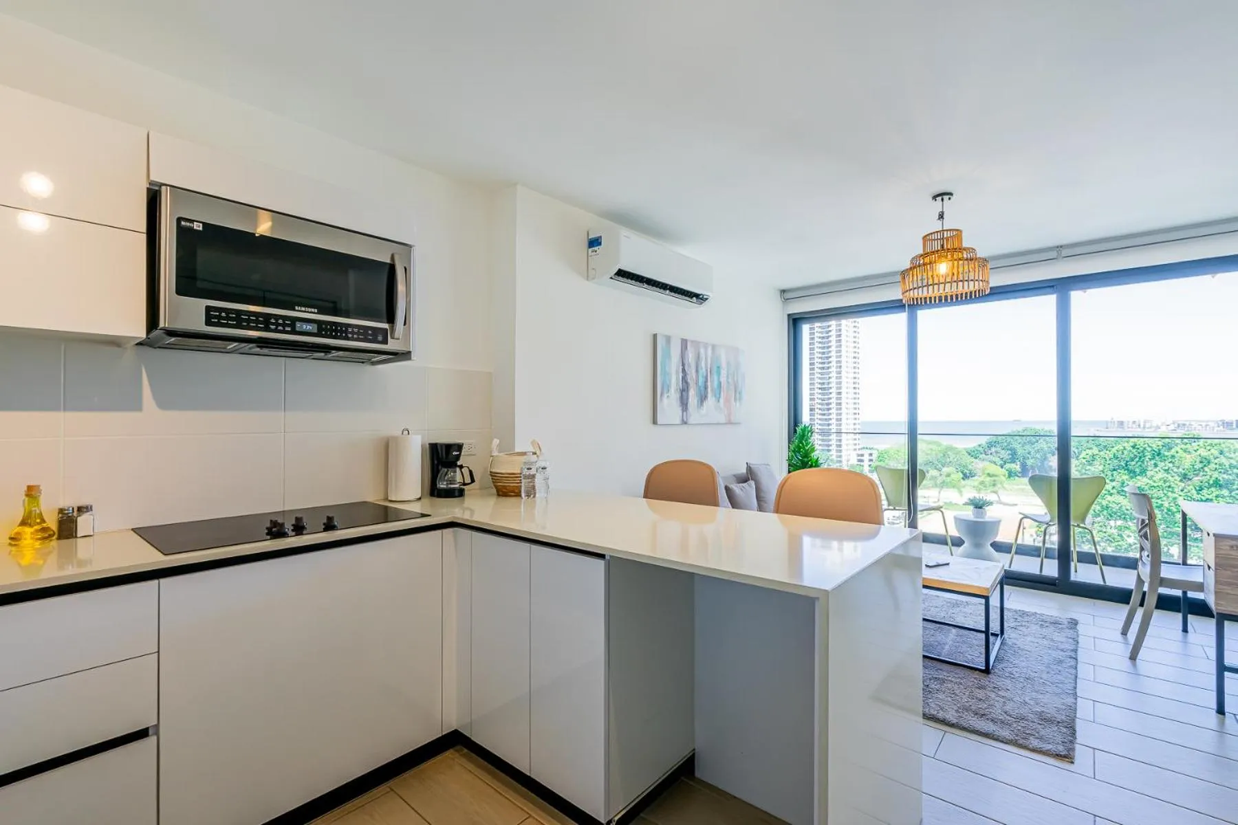 Kitchen or kitchenette in Wynwood House San Francisco