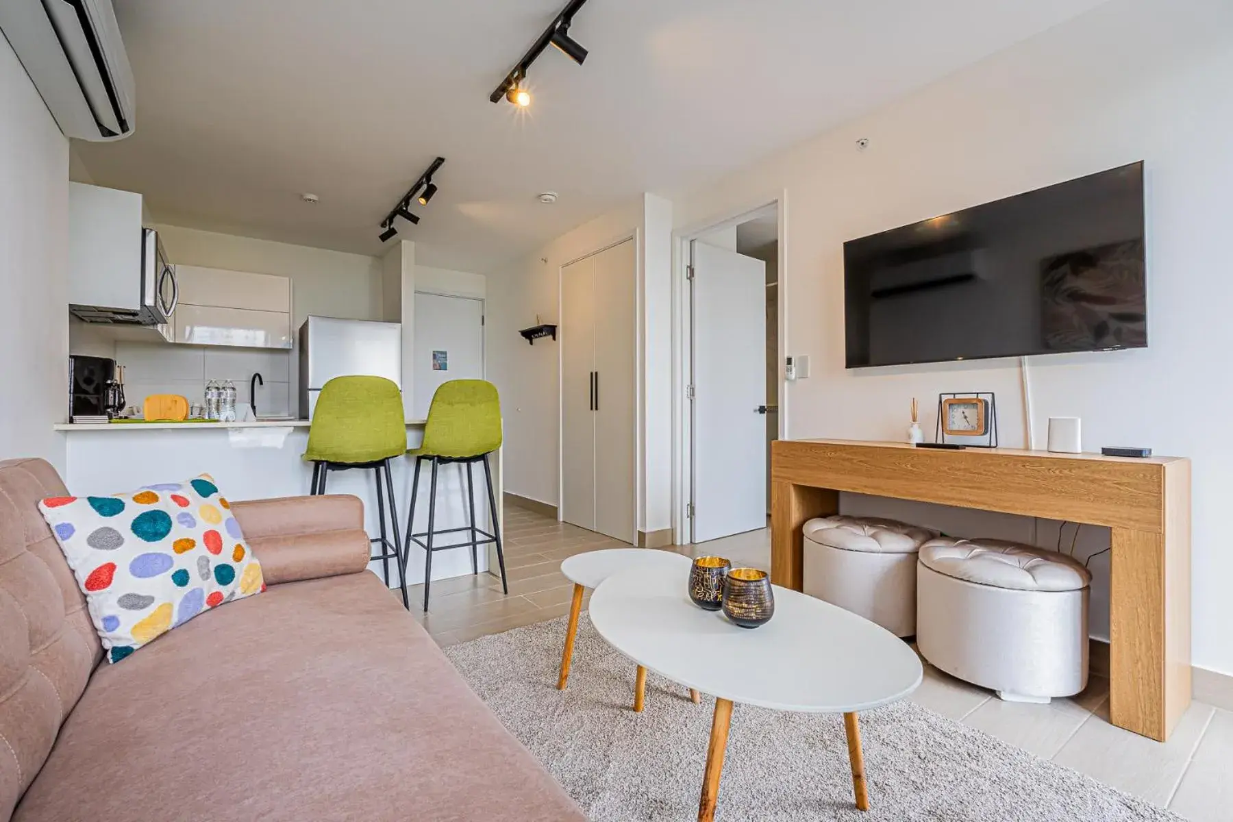 Apartment with Balcony in Wynwood House San Francisco Apartment with Balcony in Wynwood House San Francisco