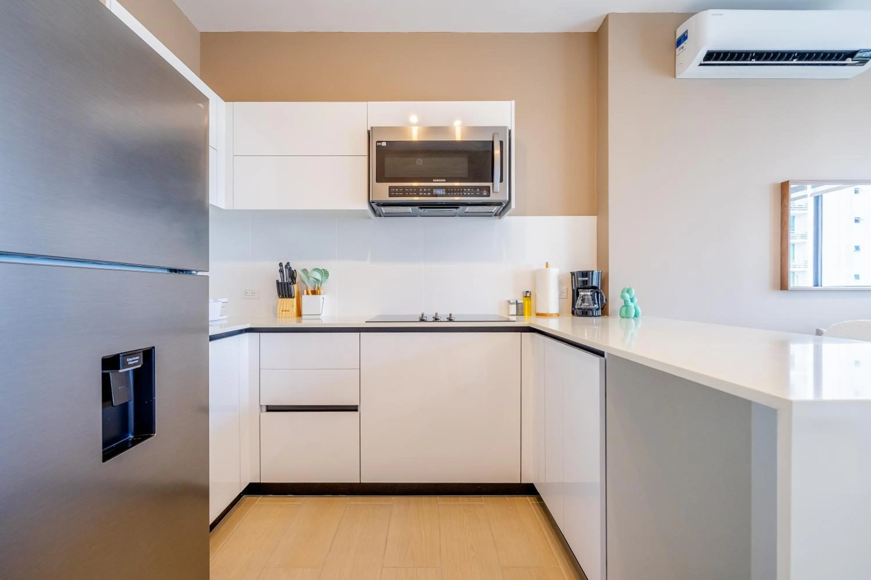 Kitchen or kitchenette in Wynwood House San Francisco