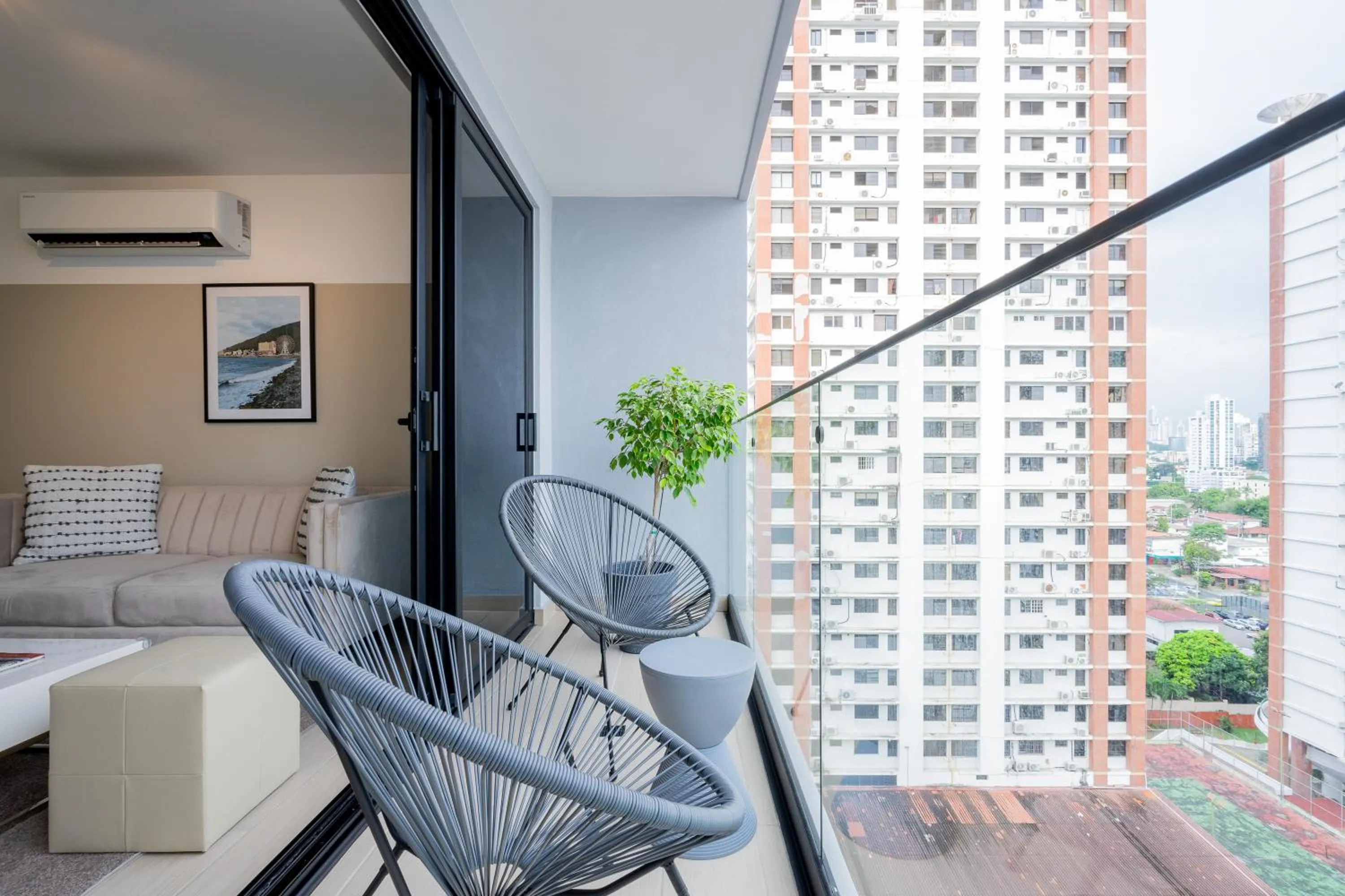 Balcony/Terrace in Wynwood House San Francisco