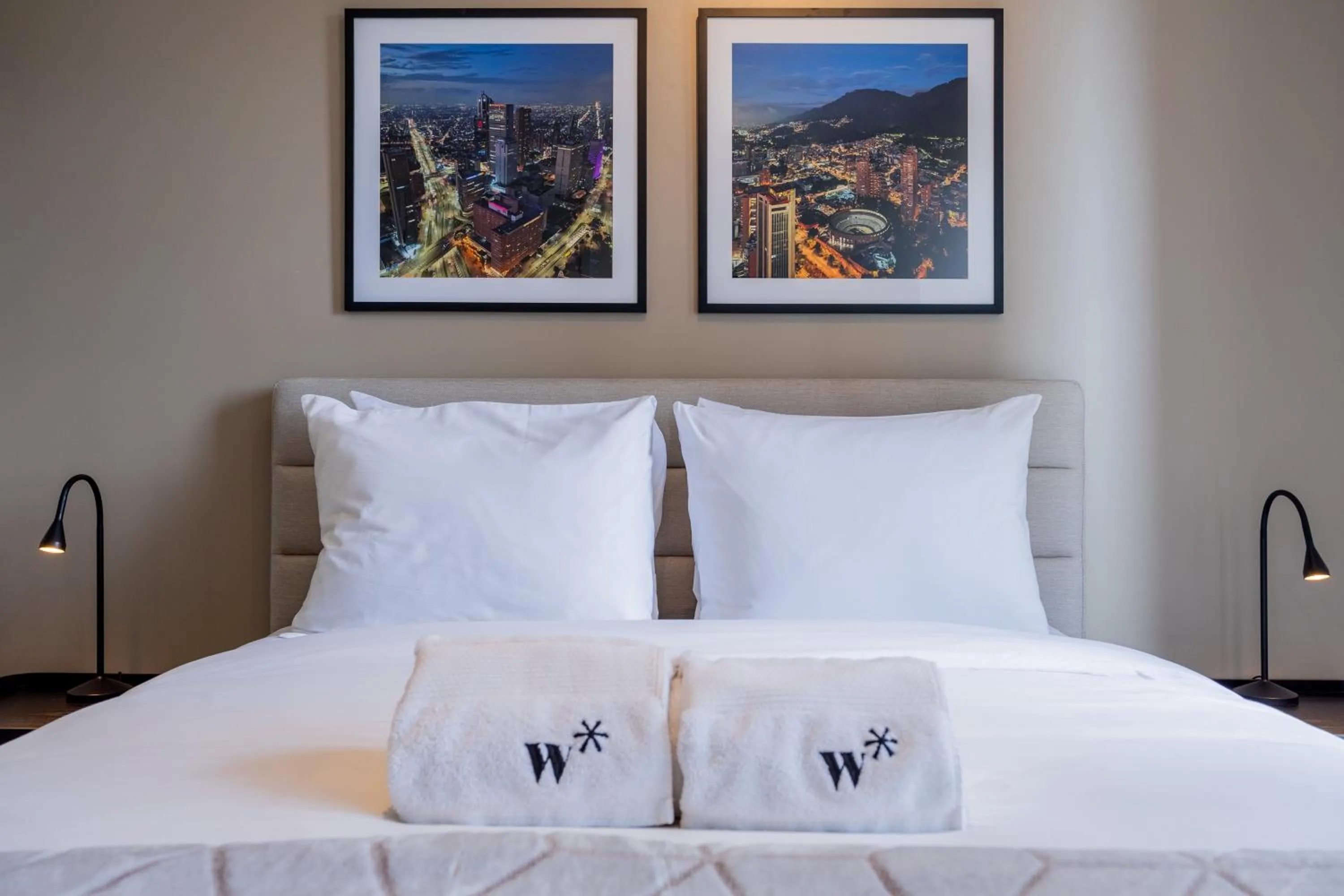 Bedroom, Bed in Wynwood House San Francisco