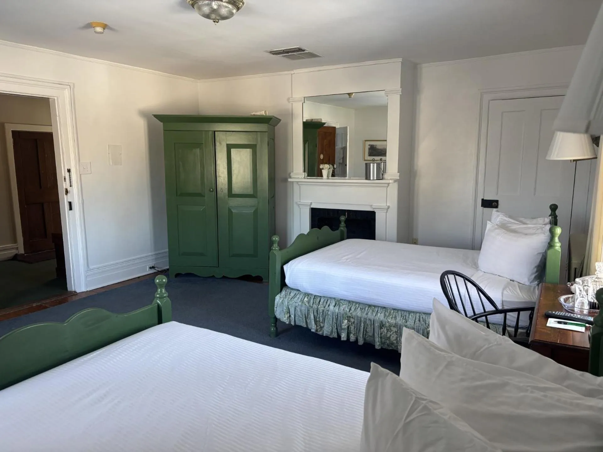 Bed in Beekman Arms and Delamater Inn