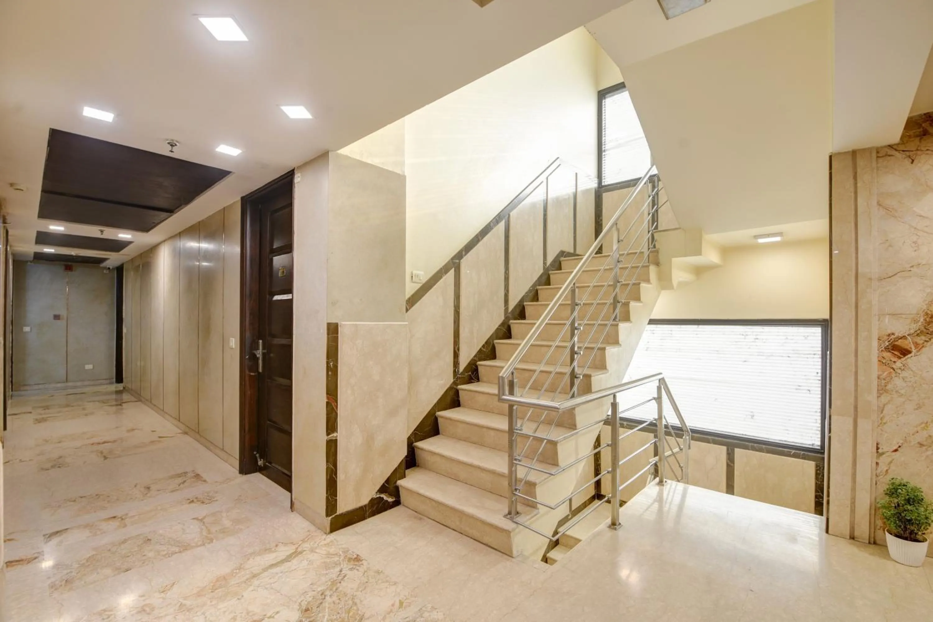 Lobby or reception in Qotel Signature Lavish Inn Rajouri Garden