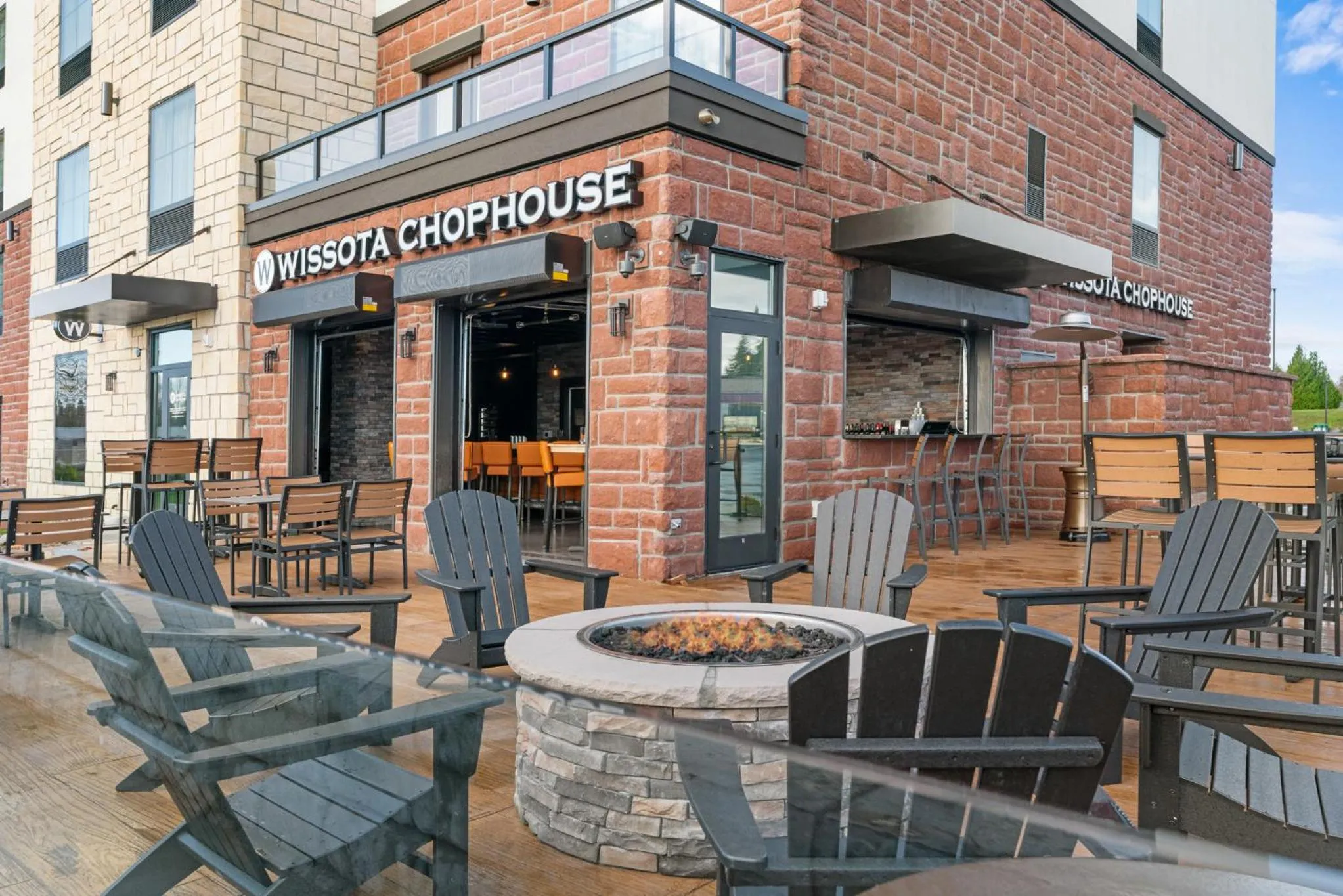 Patio in Cobblestone Hotel & Suites - Lynden