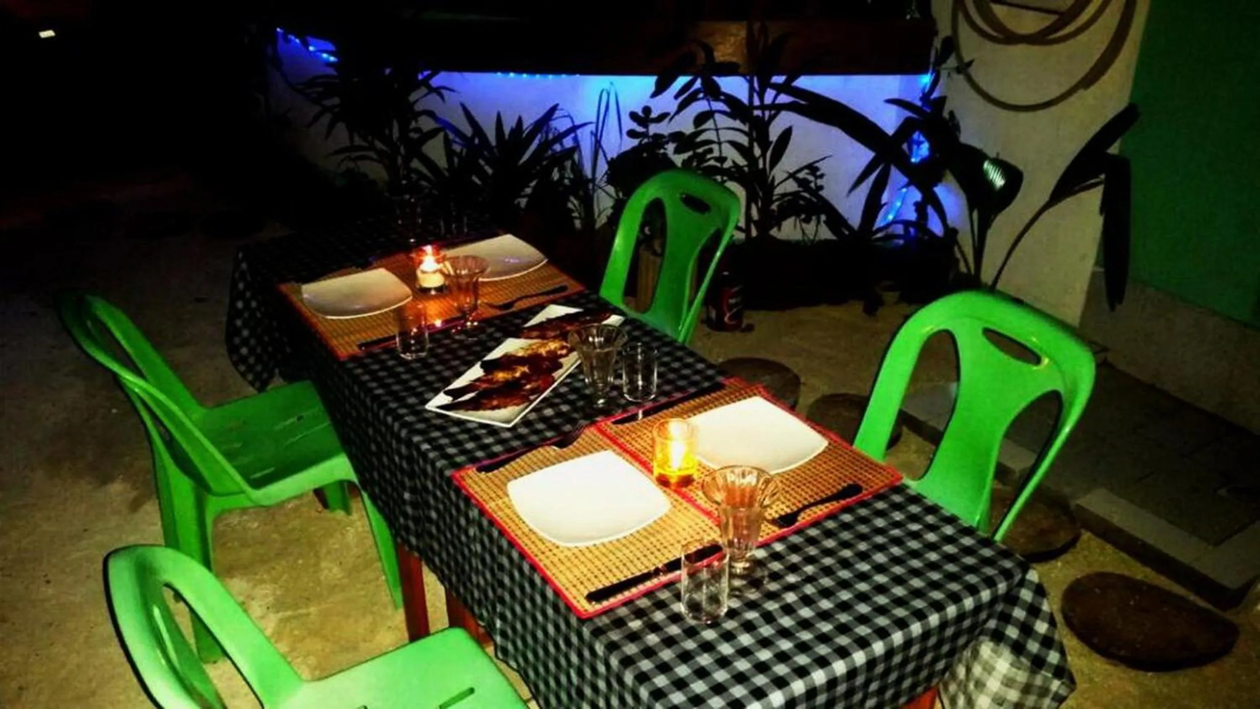 Patio in Adroit Beach Inn