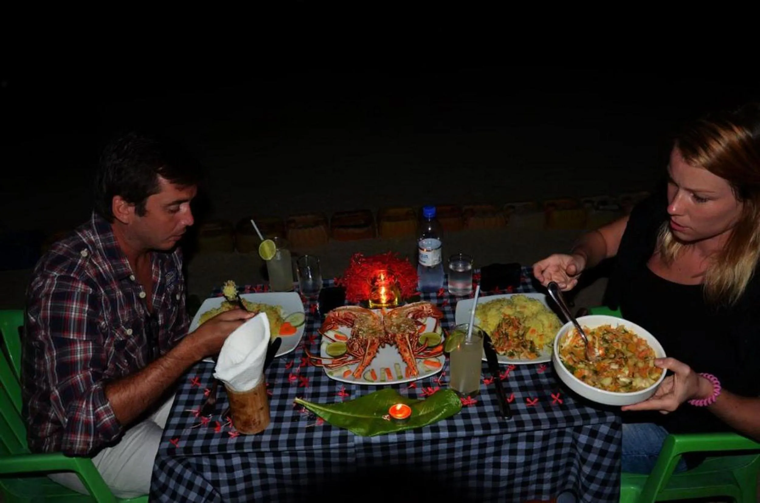 Restaurant/places to eat in Adroit Beach Inn