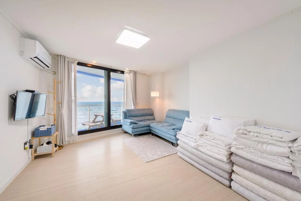 Bed in On The Sea Pension