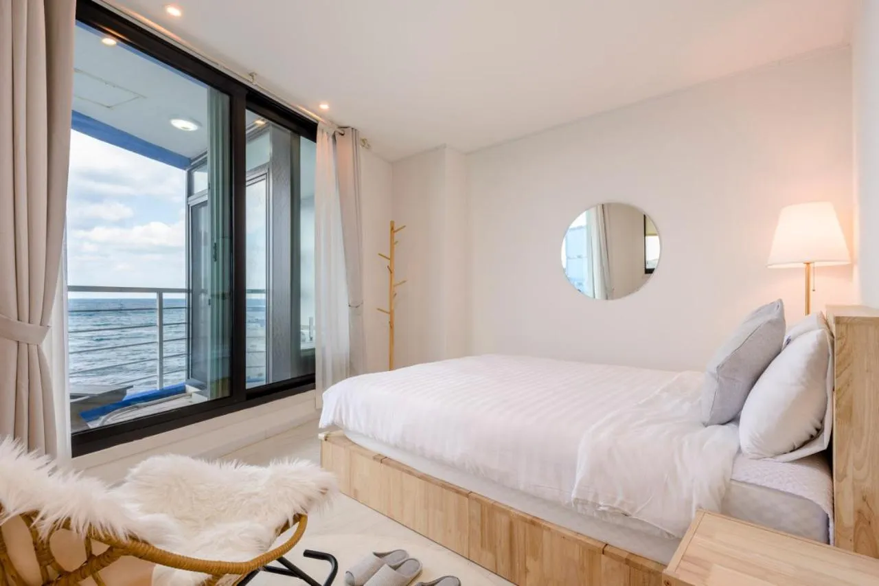 Bed in On The Sea Pension