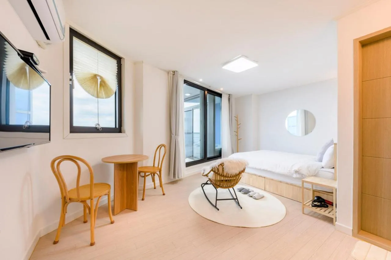 Bed in On The Sea Pension