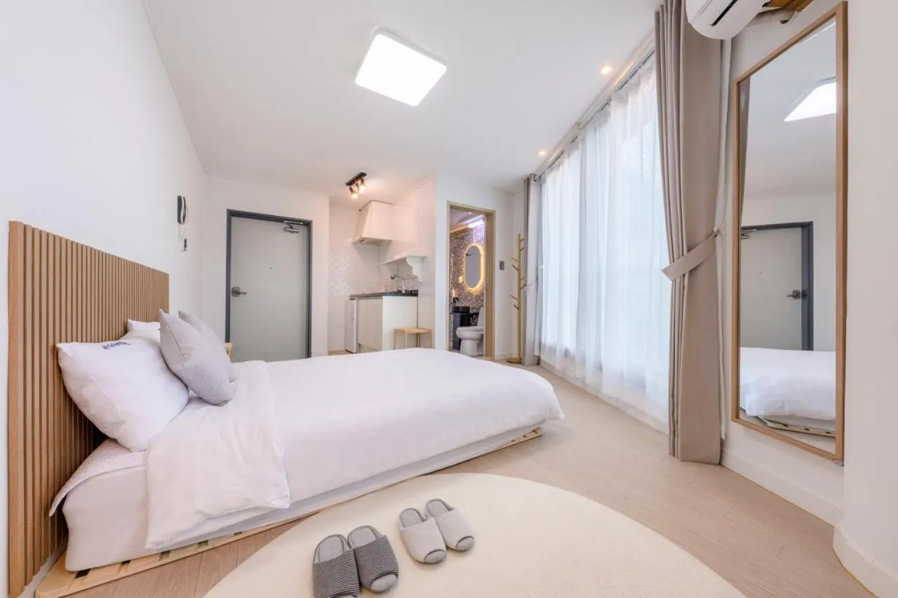 Bed in On The Sea Pension