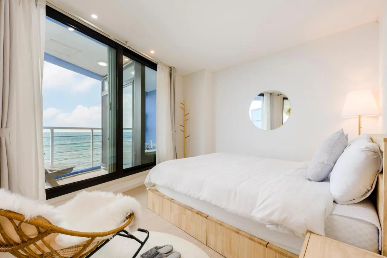 Bed in On The Sea Pension