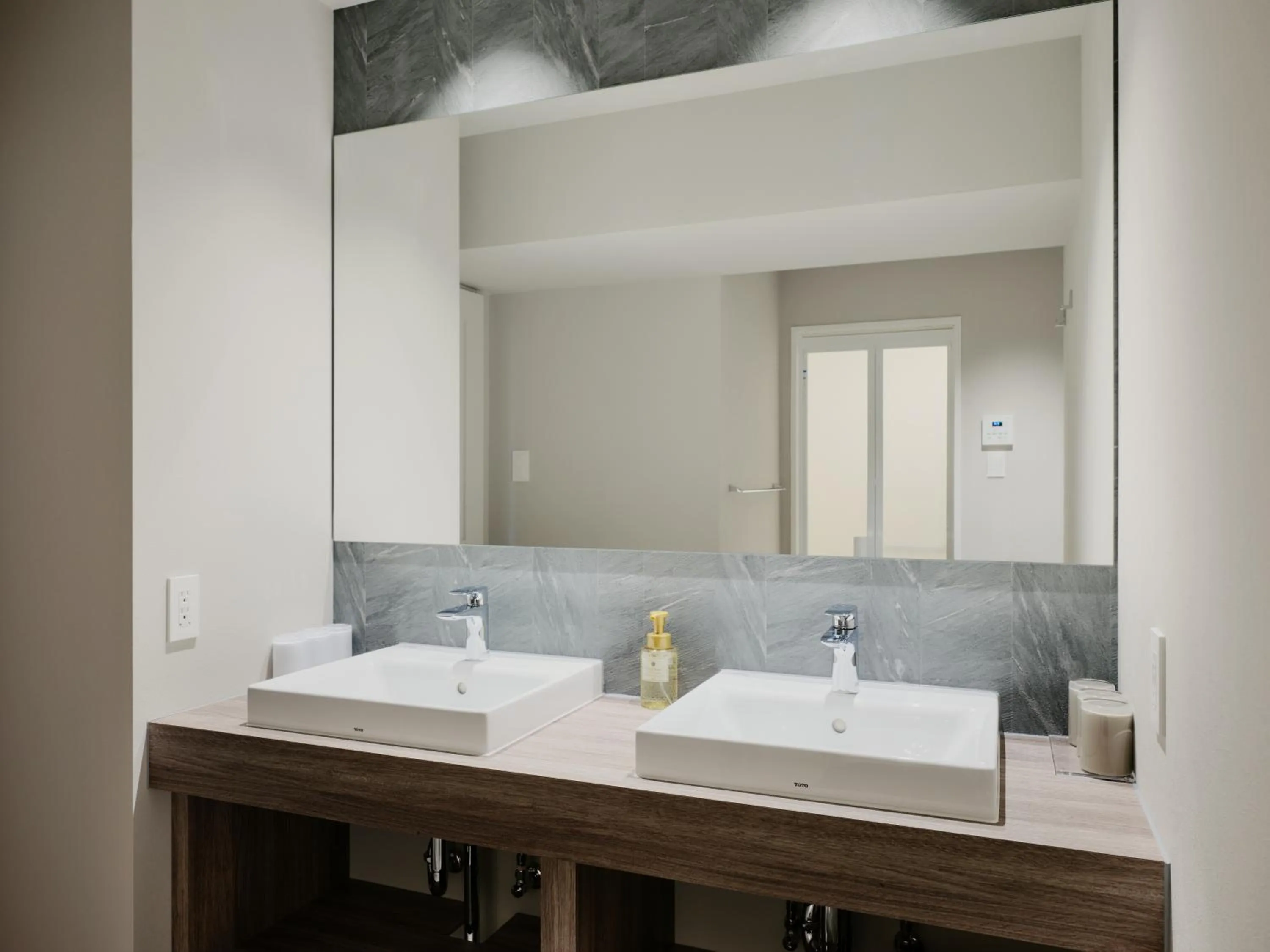 MONday Apart Premium Asakusa