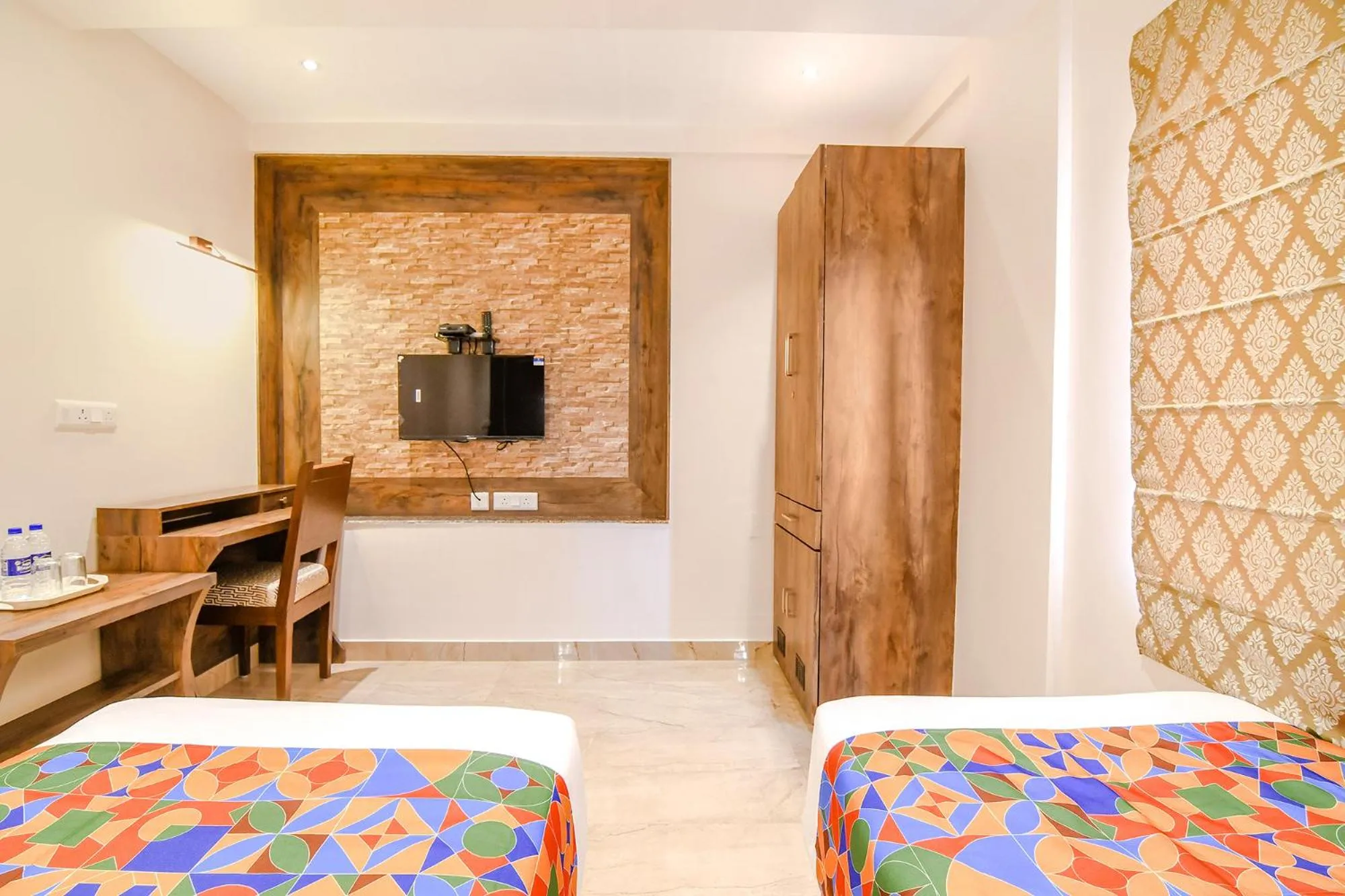 Bed in FabHotel Prime The Pavilion - Nr City Centre 2