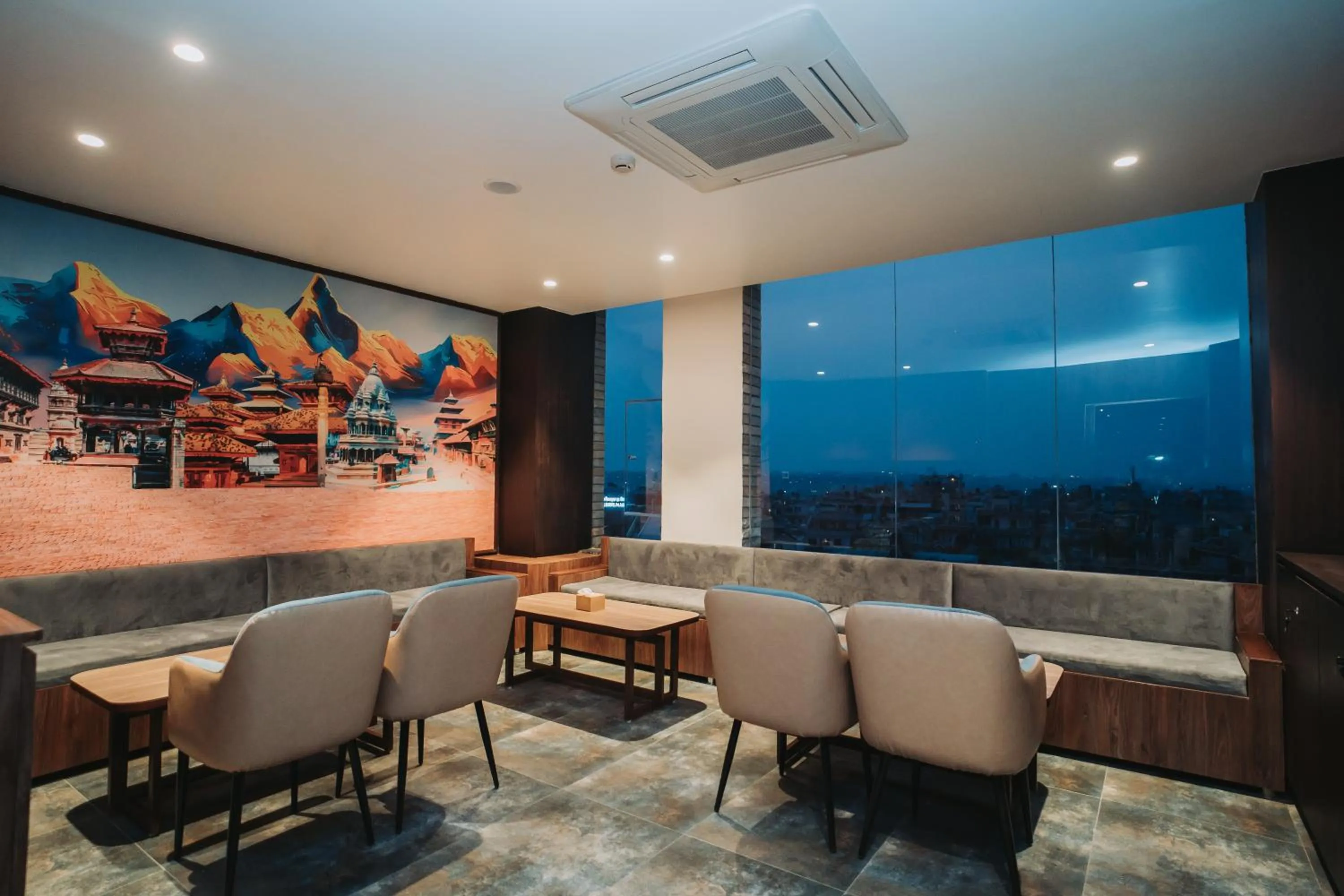 Restaurant/places to eat in Dees Boutique Hotel