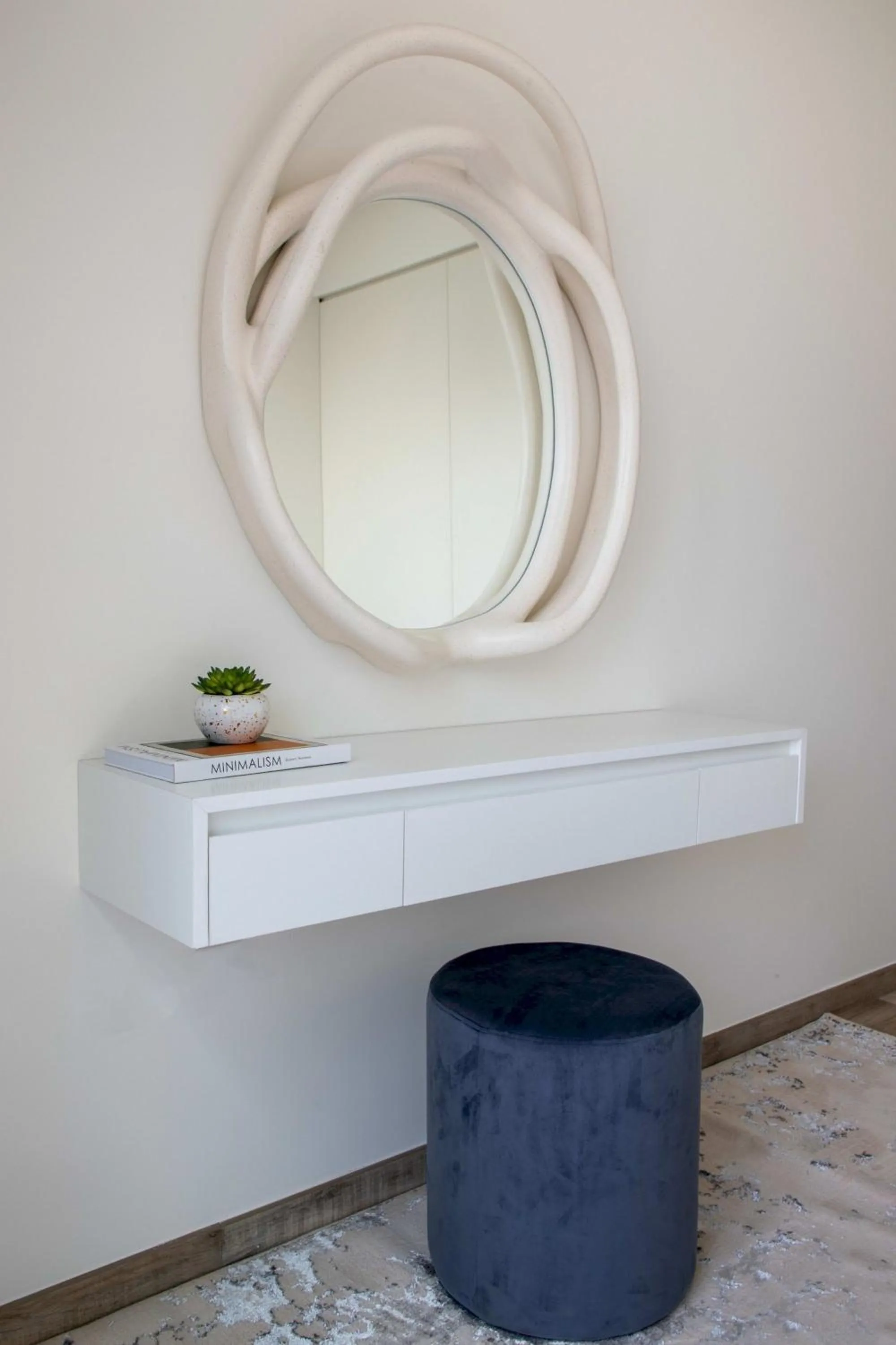 Decorative detail in Frank Porter - Ahad Residences