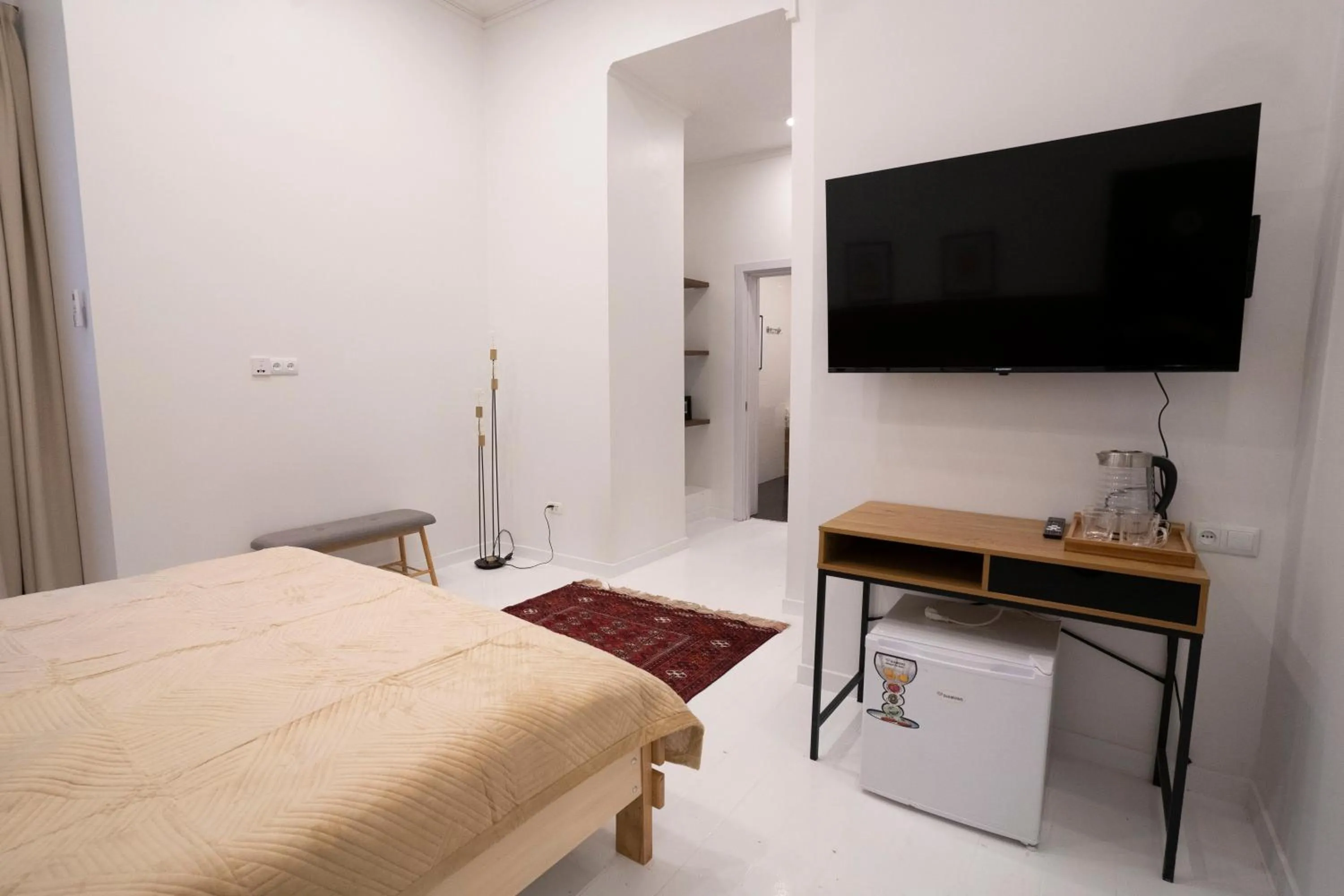 Bed in Sulitzer Residence