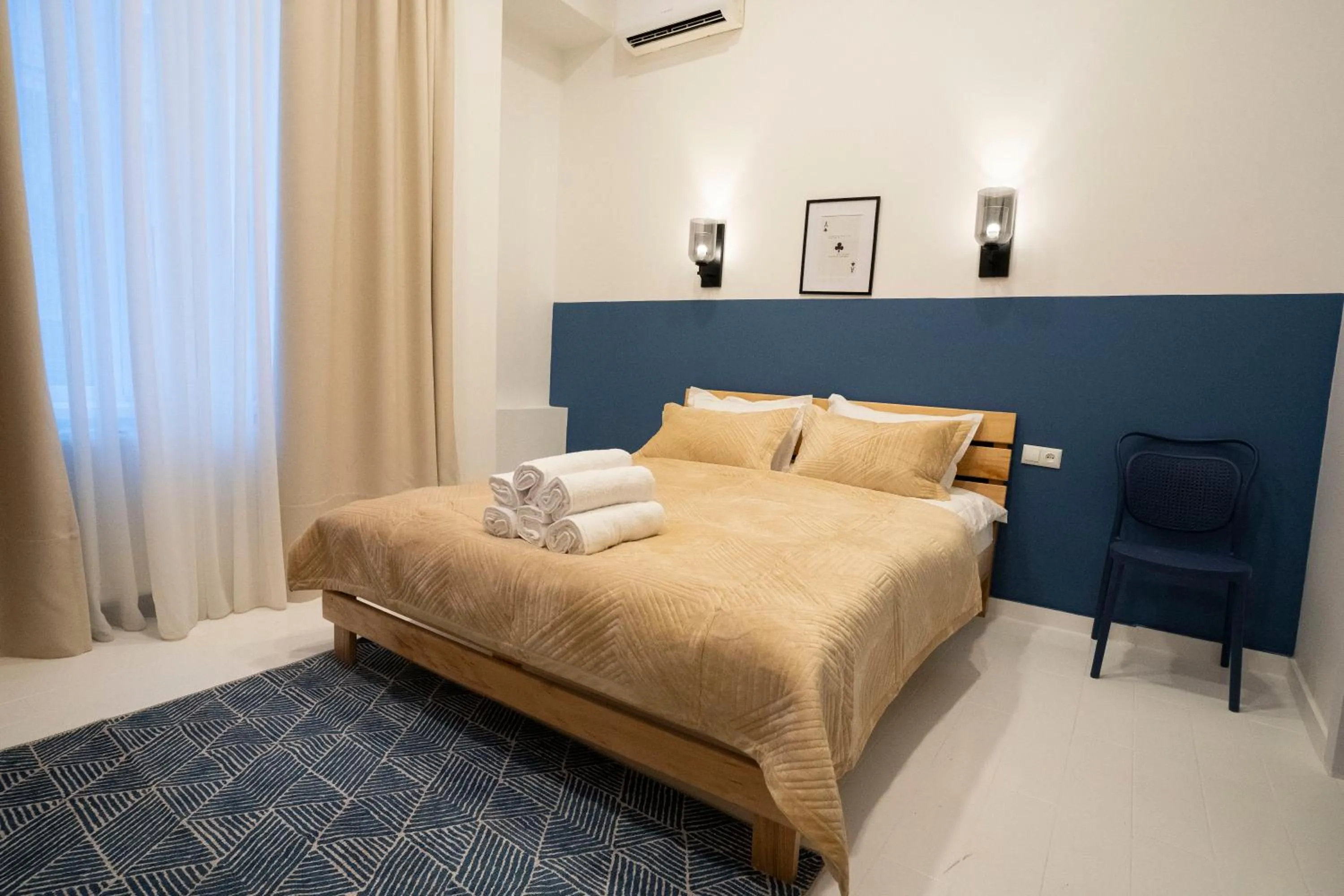 Bed in Sulitzer Residence