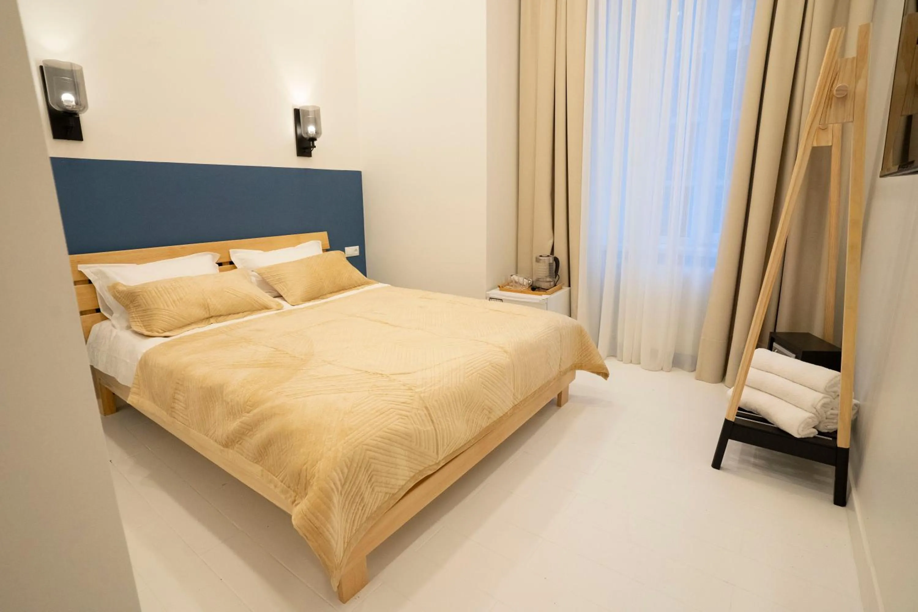 Bed in Sulitzer Residence