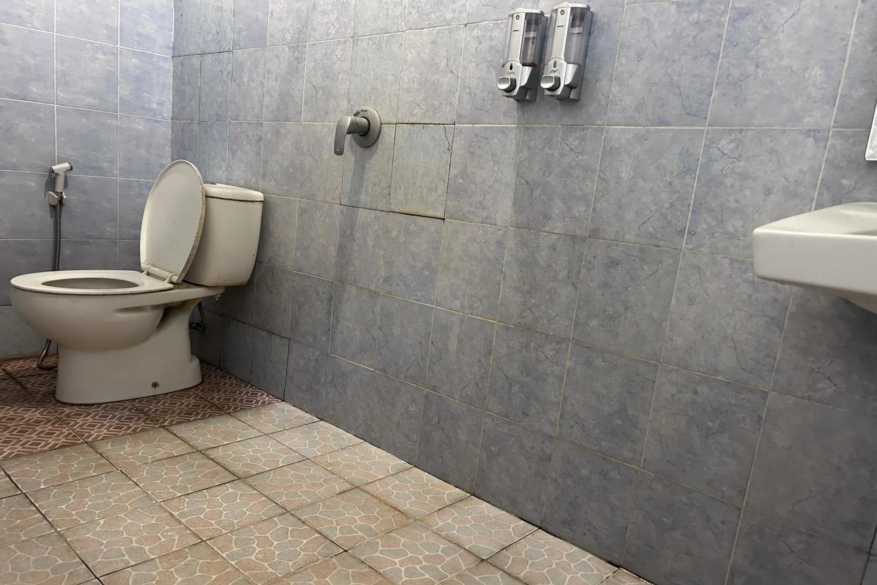 Bathroom in Carla Garden