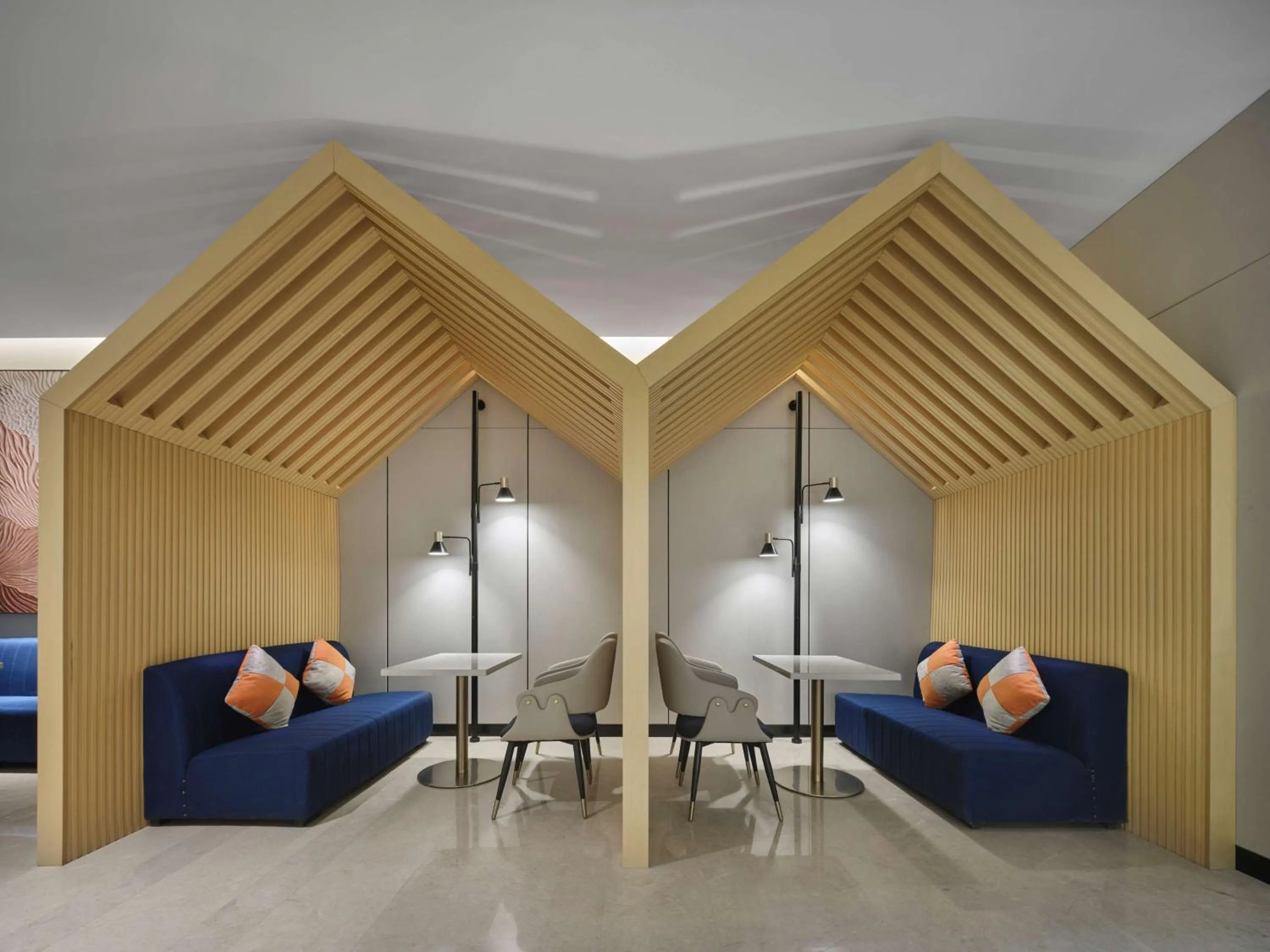 Meeting/conference room in Hilton Garden Inn Aksu Downtown