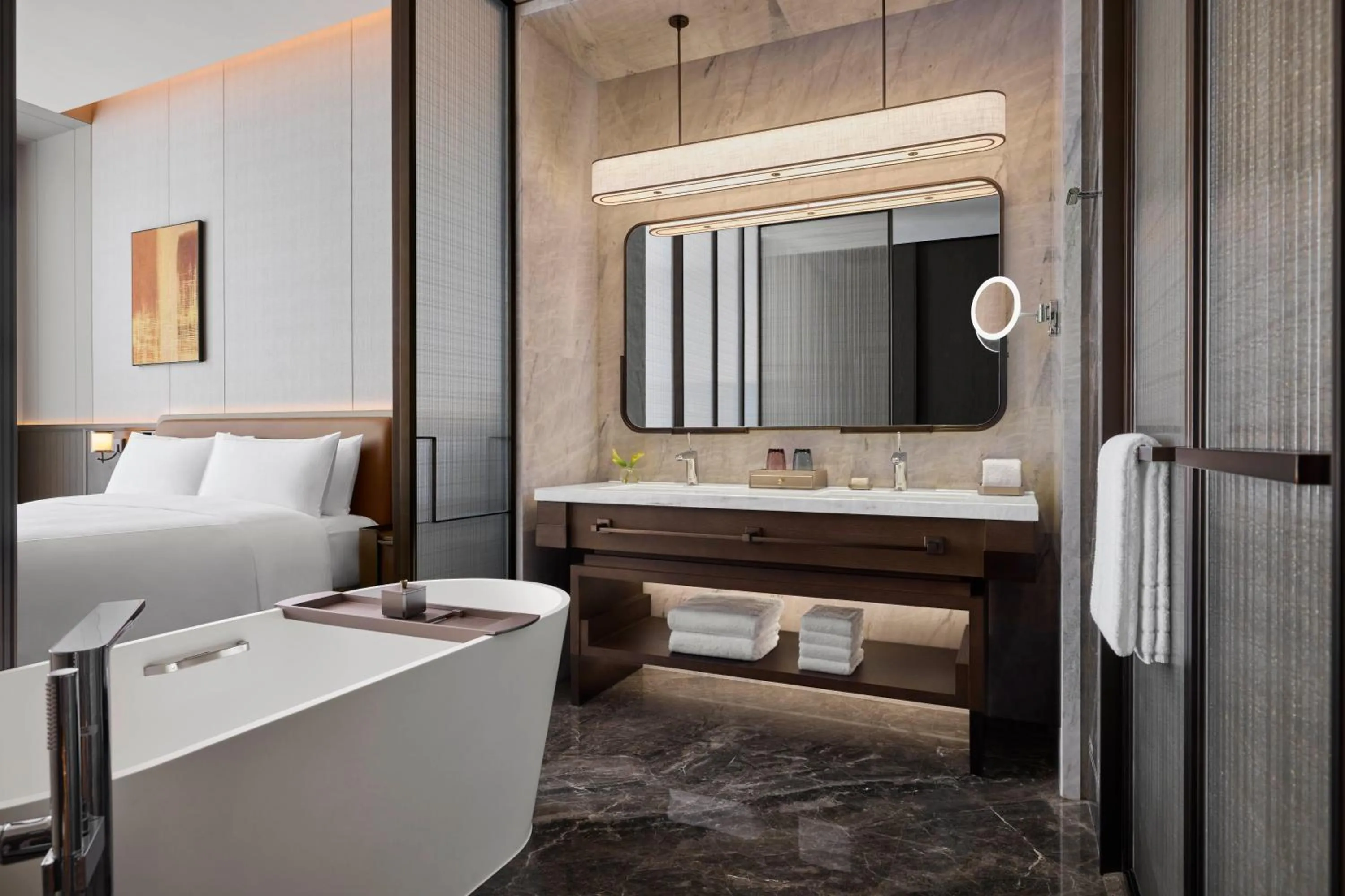 Hot Tub, Bed in Conrad Chongqing