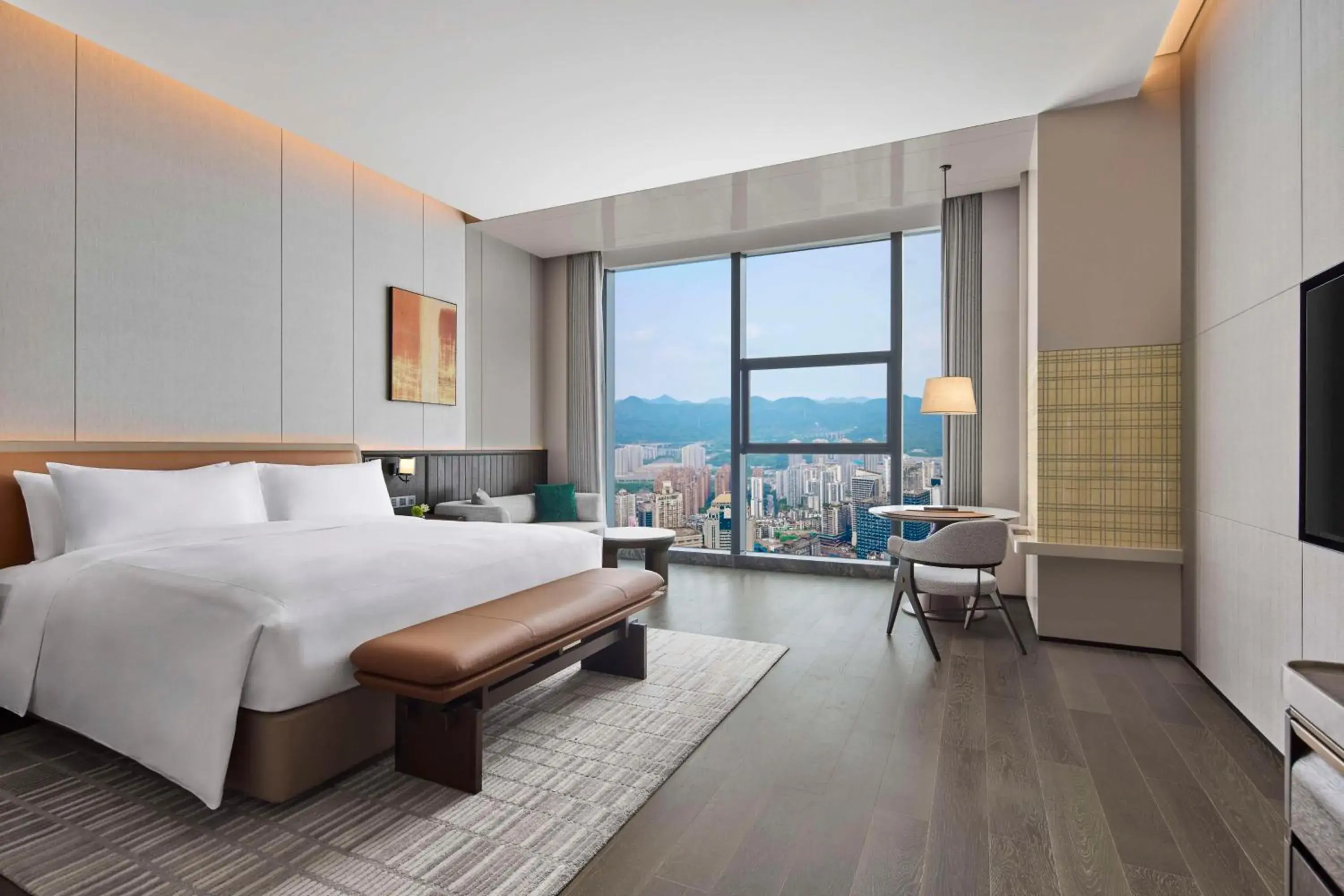 Executive King Room in Conrad Chongqing - Indulge in the magical 8D city landscape Executive King Room in Conrad Chongqing - Indulge in the magical 8D city landscape