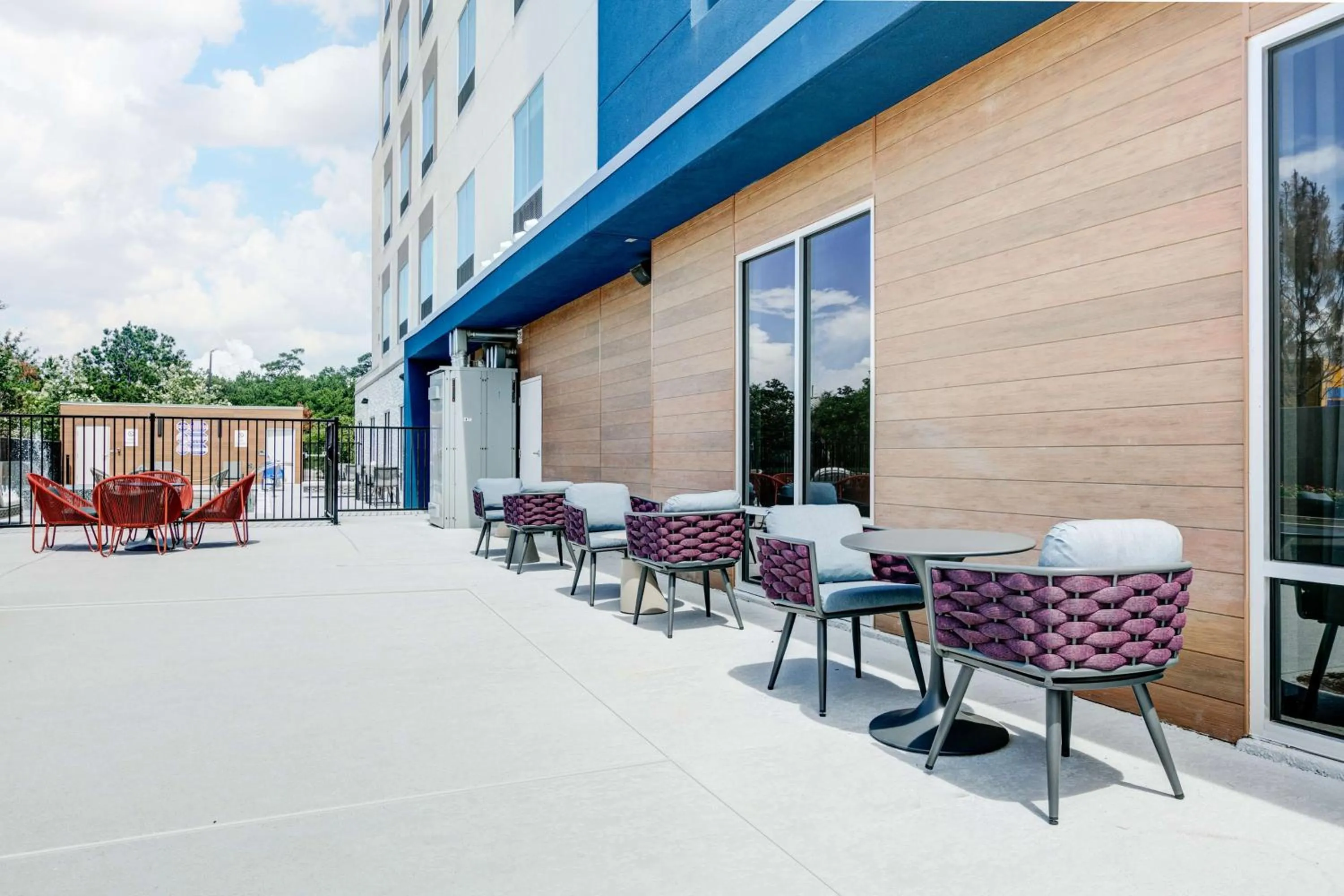 Patio in Hampton Inn & Suites by Hilton Shenandoah The Woodlands