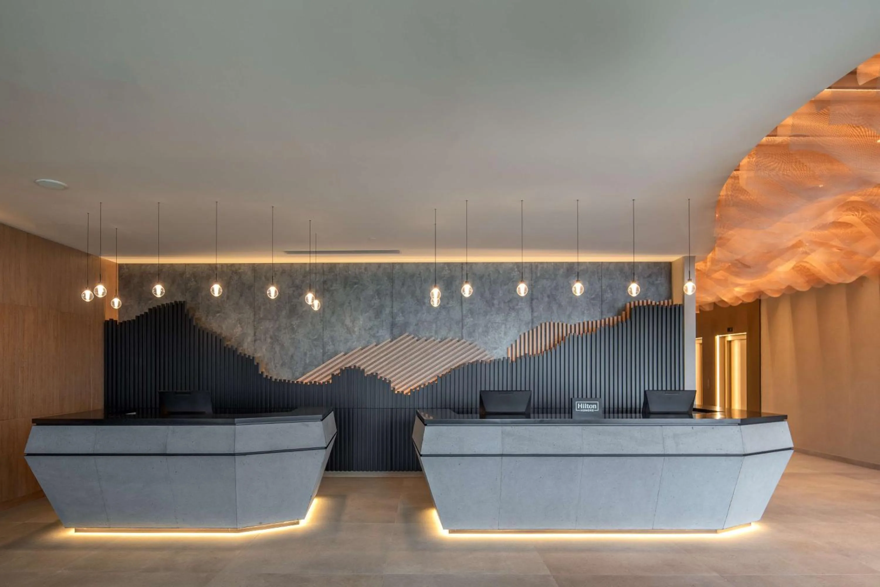 Lobby or reception in Doubletree By Hilton Lagoa Azores