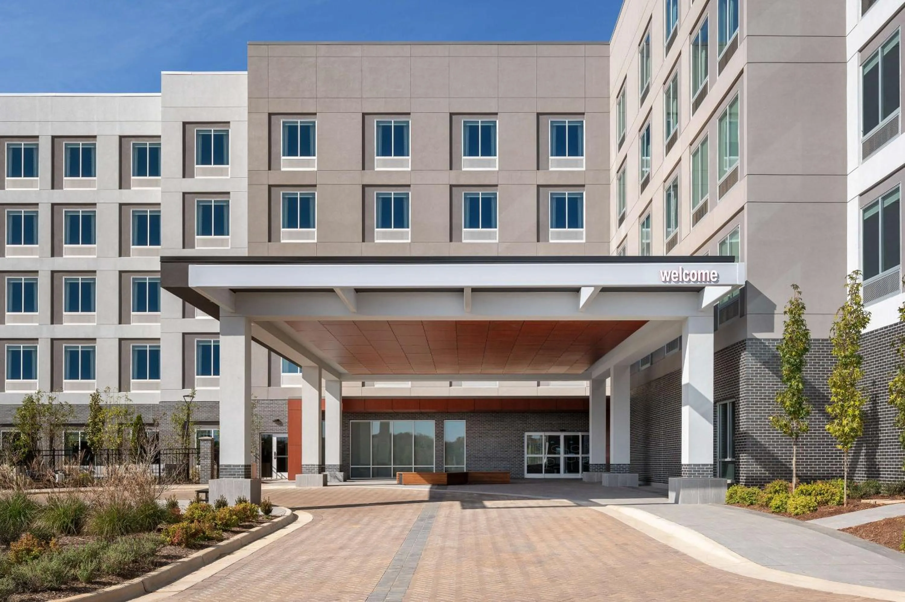 Property building in Hampton Inn & Suites by Hilton Pittsboro