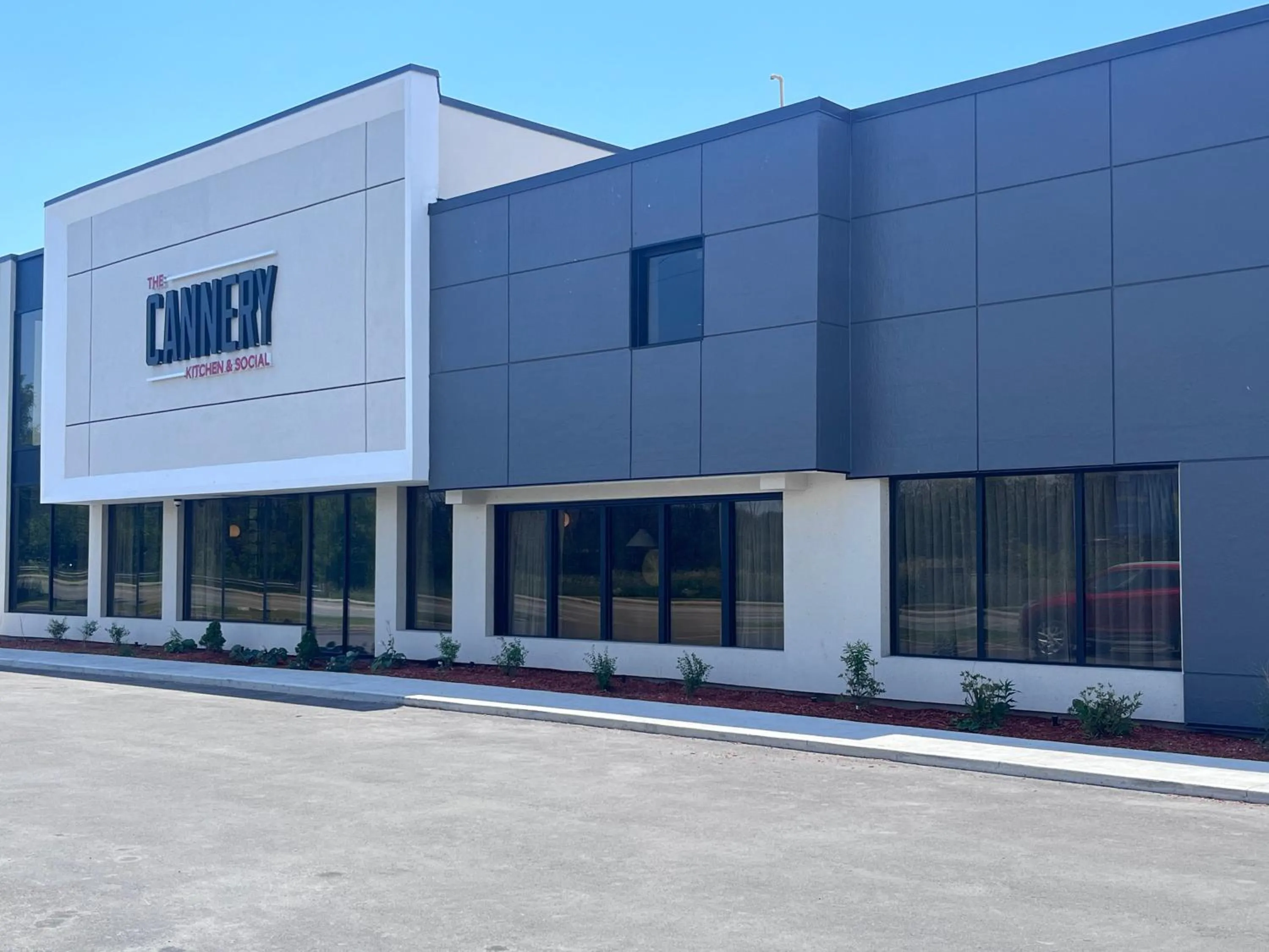 Restaurant/places to eat in Home2 Suites By Hilton Kingston