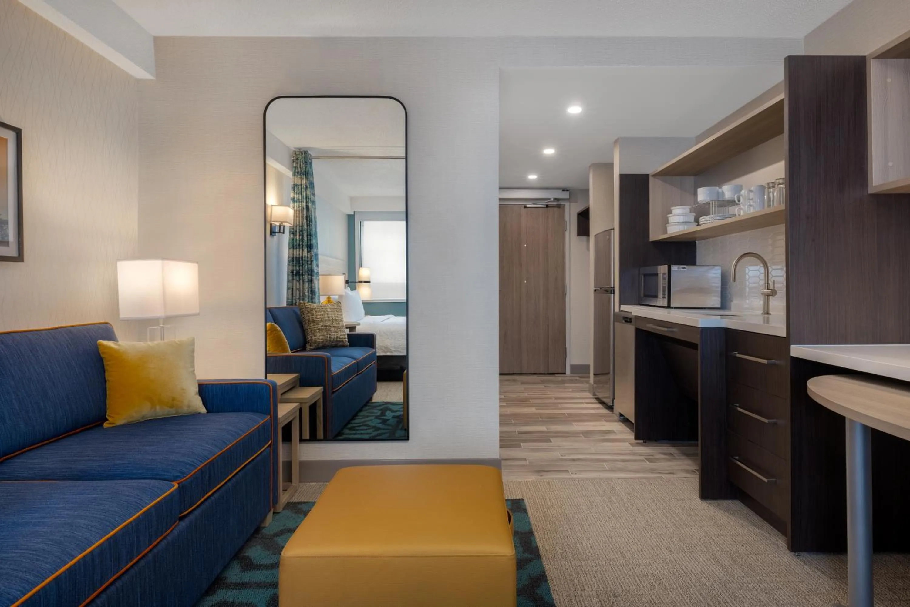 Kitchen or kitchenette in Home2 Suites By Hilton Kingston