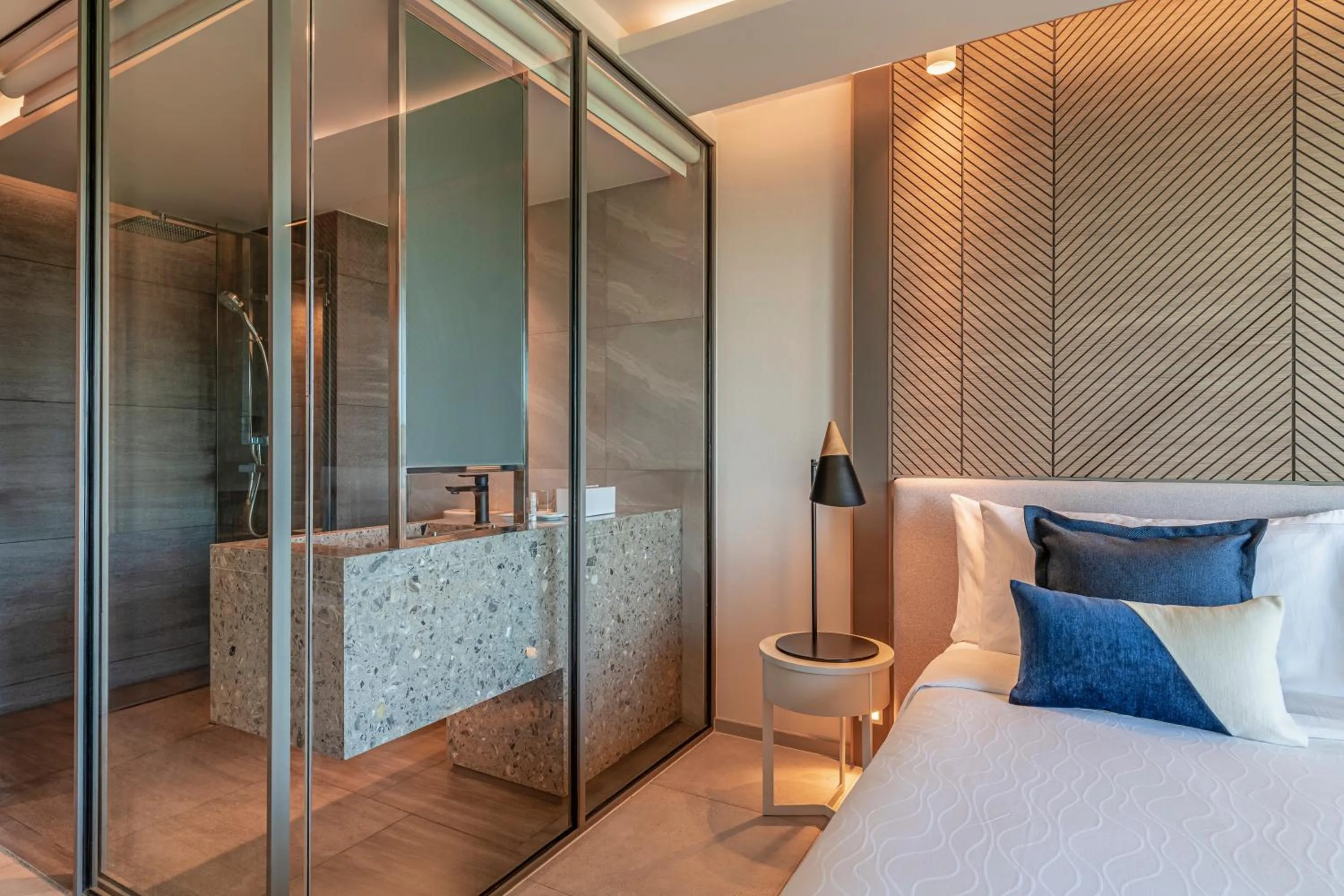 Bathroom, Bed in Howard Johnson by Wyndham Pattaya JC