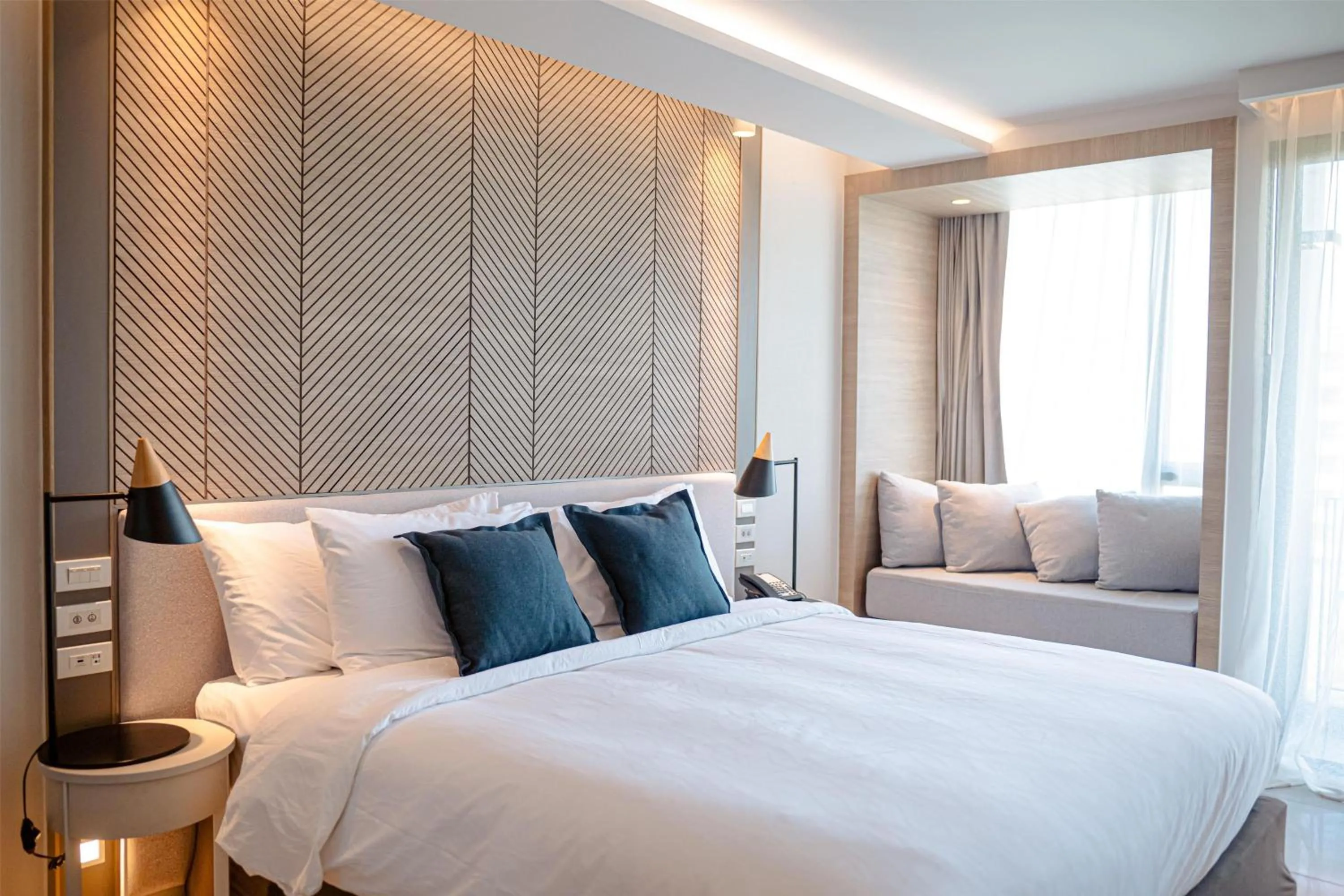 Photo of the whole room, Bed in Howard Johnson by Wyndham Pattaya JC