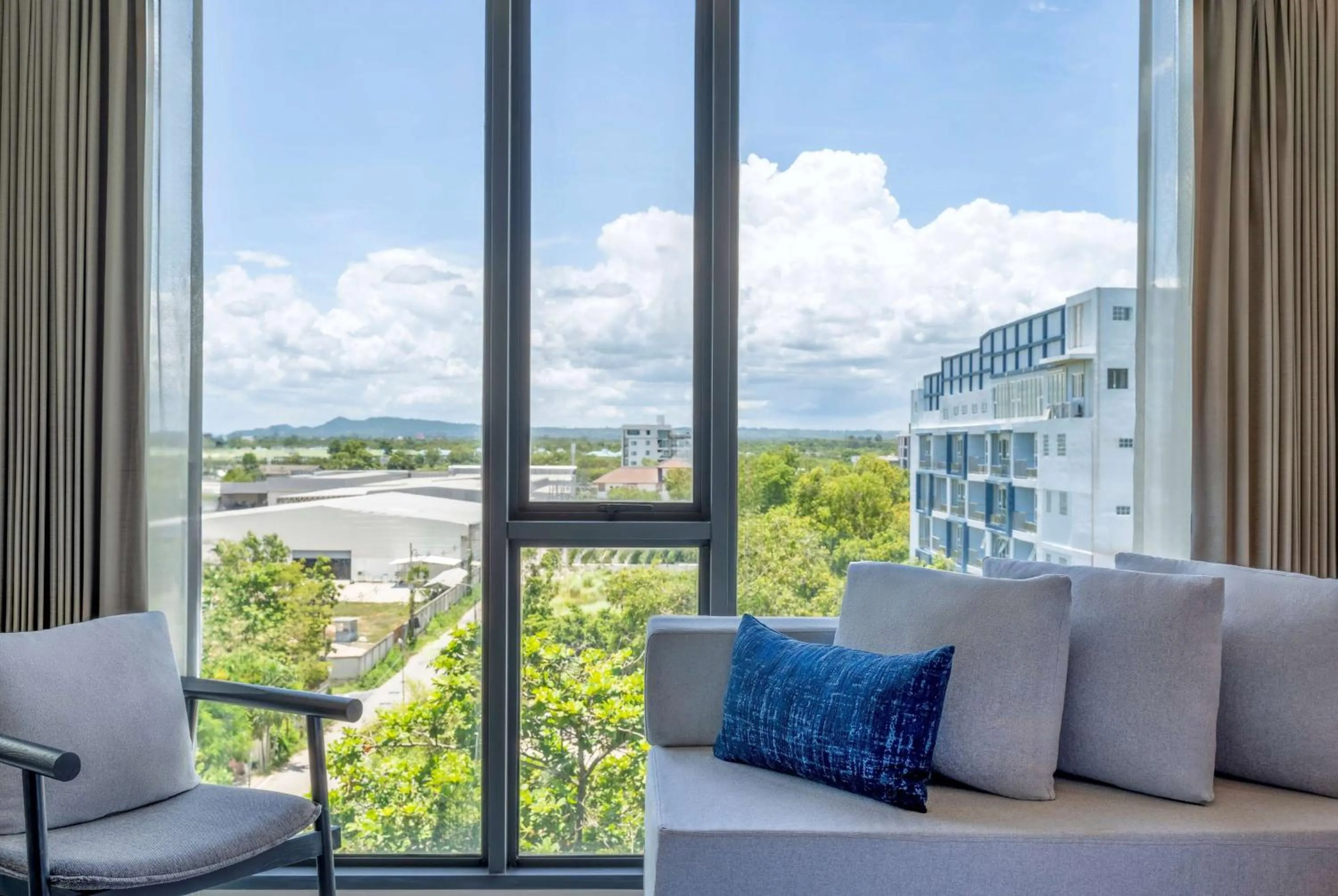 Photo of the whole room in Howard Johnson by Wyndham Pattaya JC