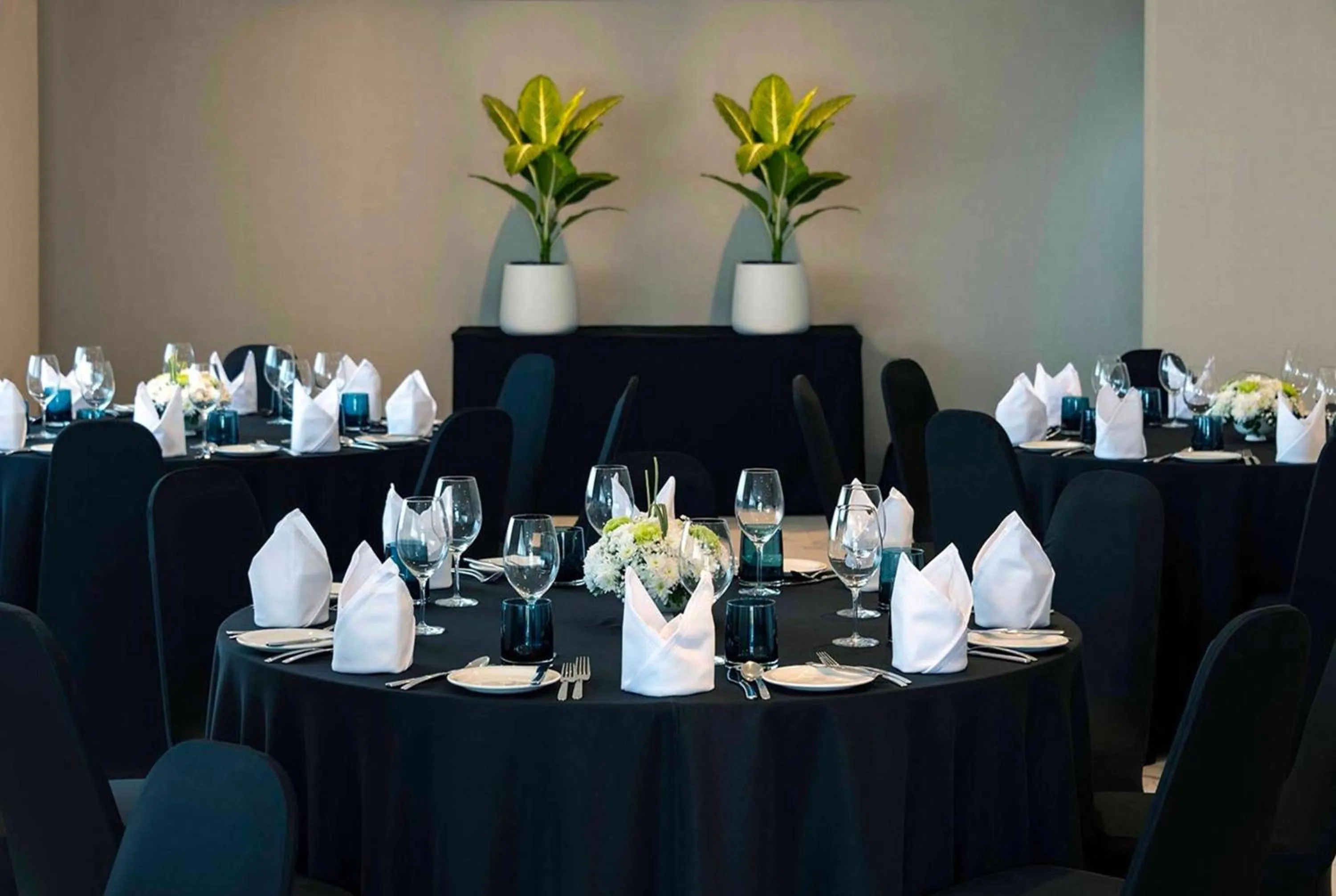 Meeting/conference room in Howard Johnson by Wyndham Pattaya JC