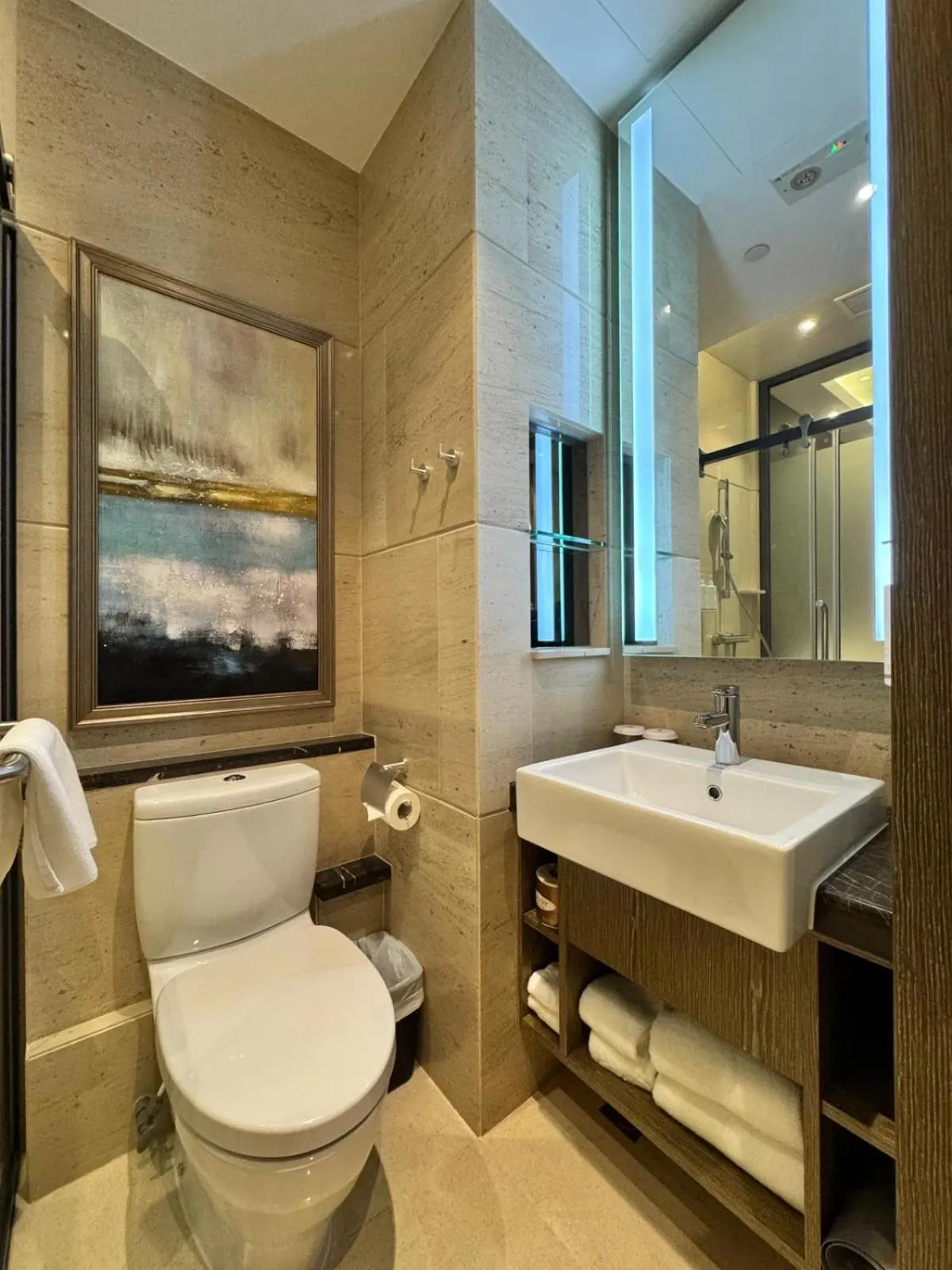 Property building in Kew Green Hotel Mongkok