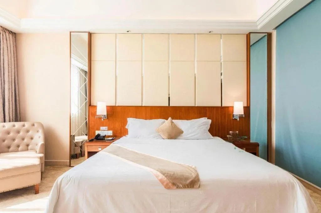 Bed in Regency Hotel