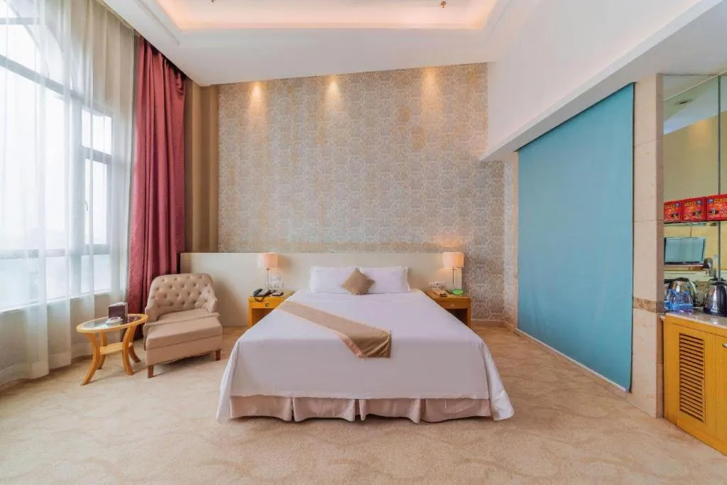 Bed in Regency Hotel