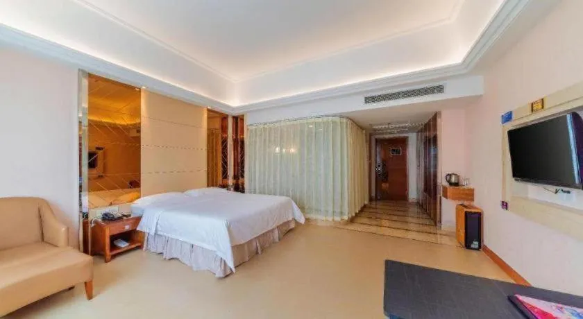 Bed in Regency Hotel