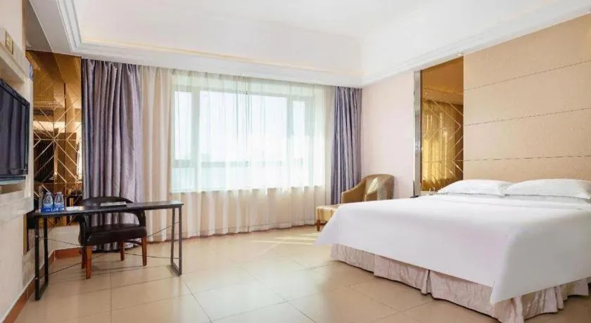 Bed in Regency Hotel