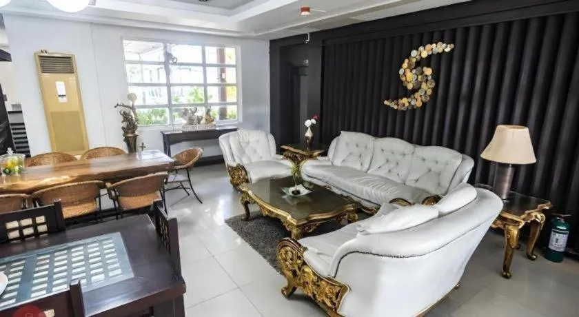 Quezon Premier Hotel - Candelaria