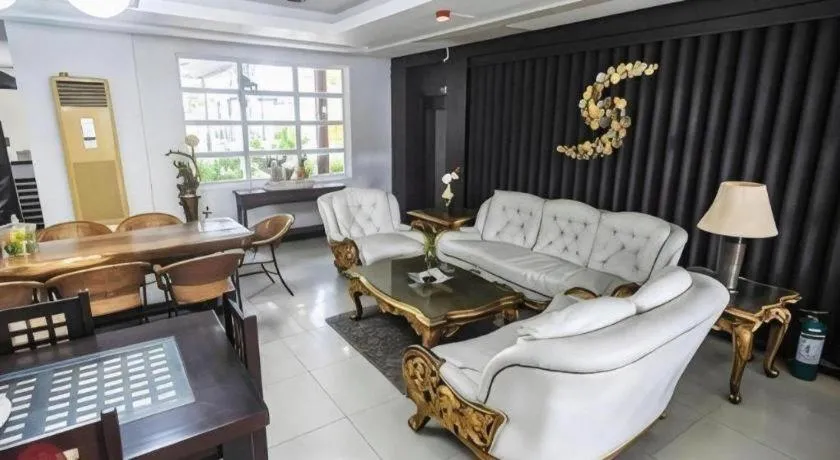 Quezon Premier Hotel - Candelaria