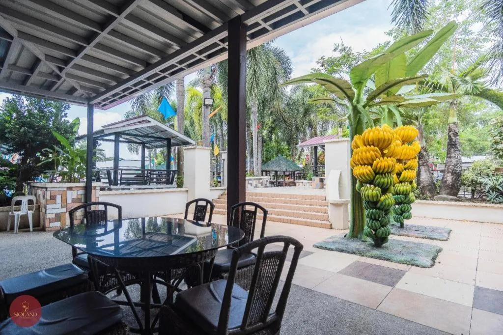 Quezon Premier Hotel - Candelaria