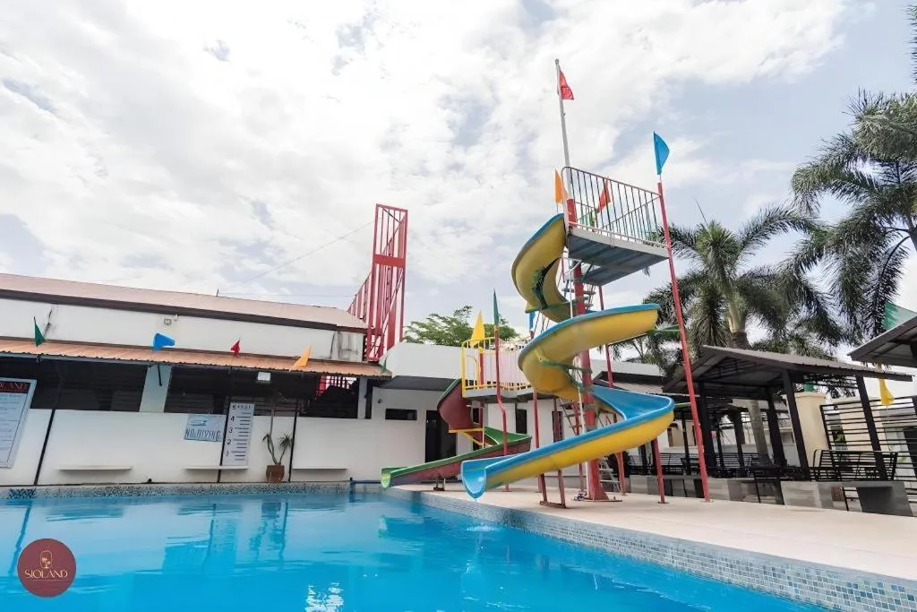 Quezon Premier Hotel - Candelaria