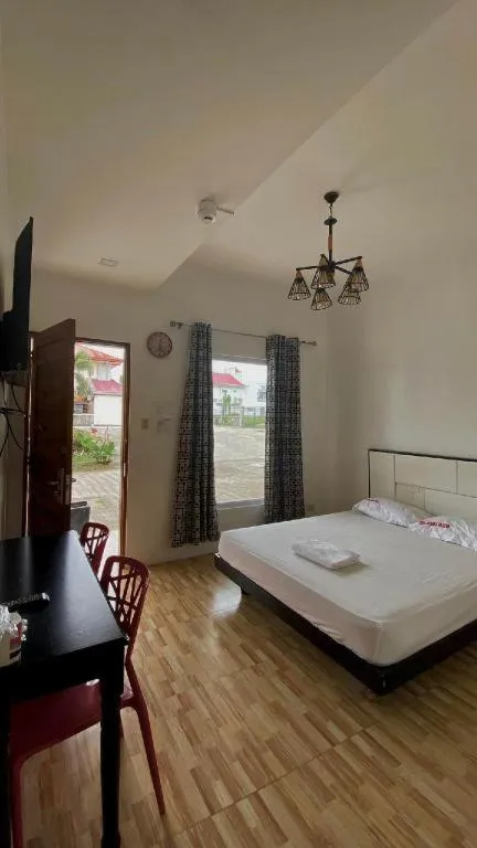 Bed in Quezon Premier Hotel - Candelaria