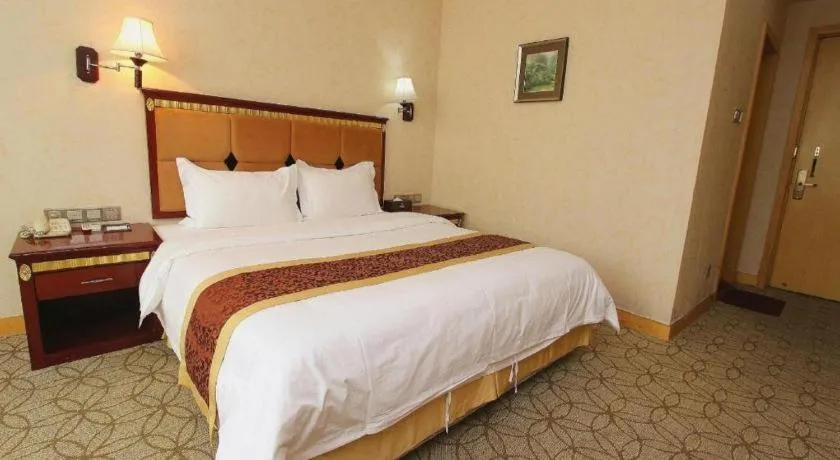 Bed in Shengshi Jinhua Hotel