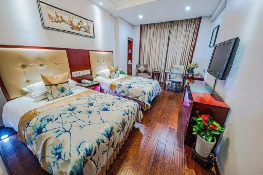 Bed in Shaoxing Yintai Hotel