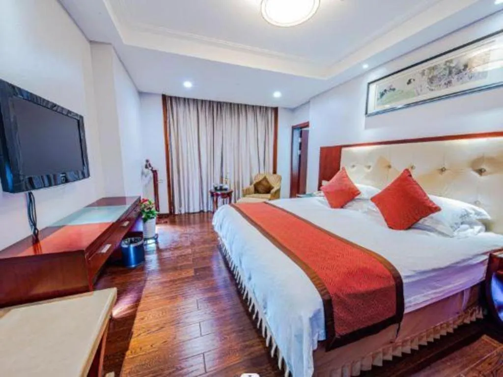 Bed in Shaoxing Yintai Hotel