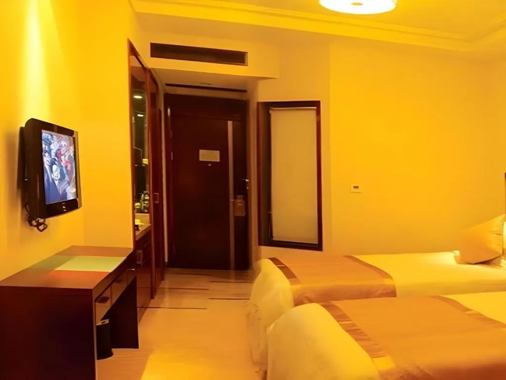 Bed in Shaoxing Yintai Hotel